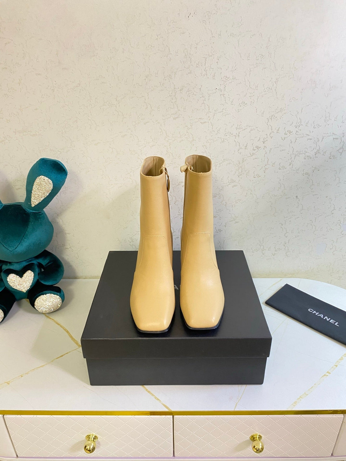 CC 26s High Boots 7.5cm Ankle Boots Beige Calfskin 126164