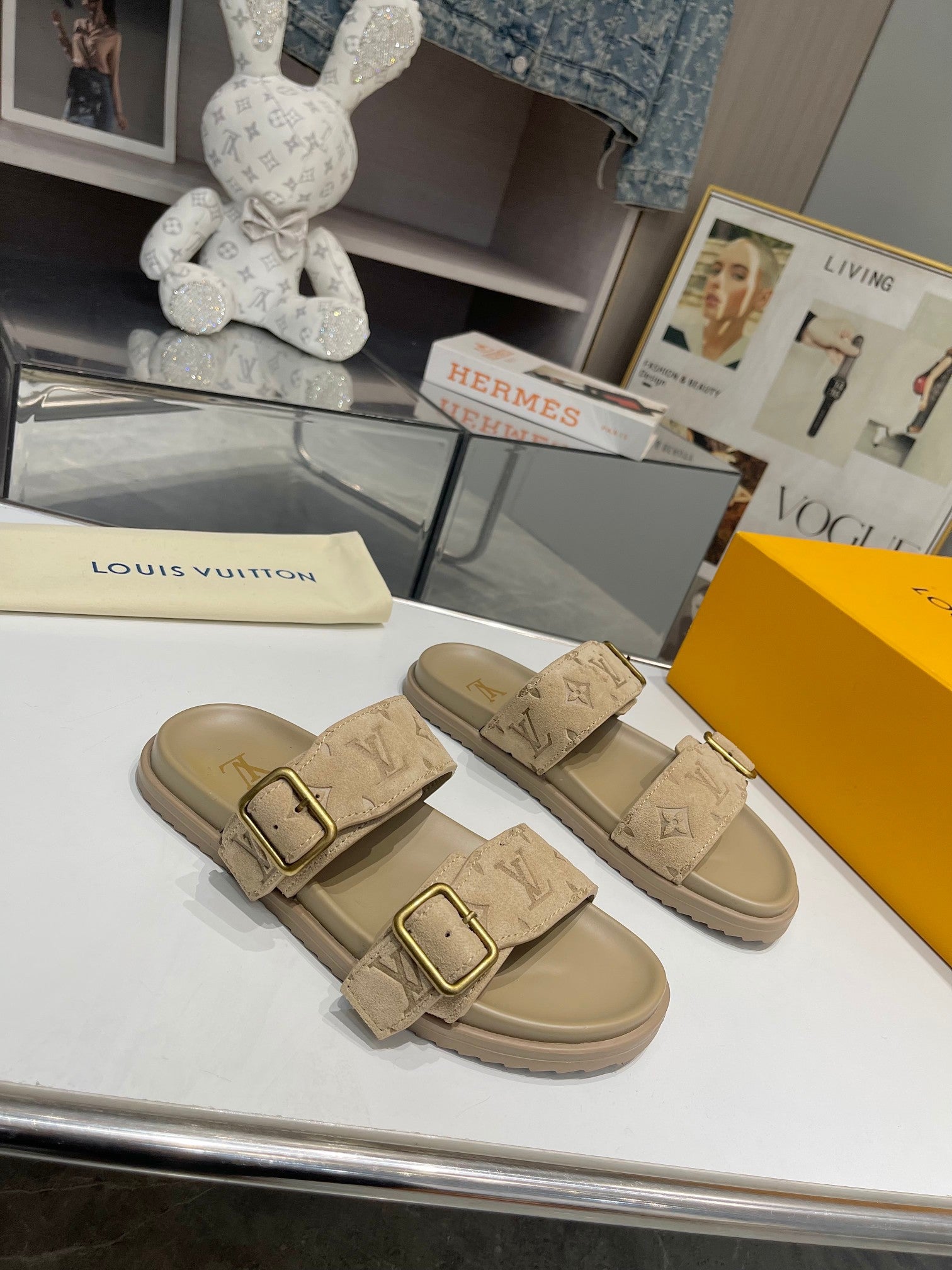 LV Venice Mule Beige Suede Sheepskin 626704