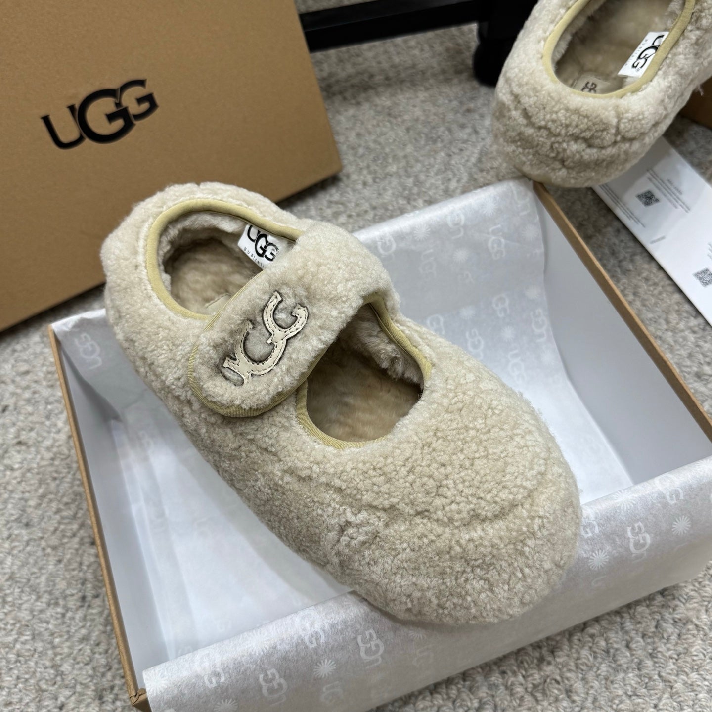 UGG Logo Mary Jane Flat Light Grey Wool 523102