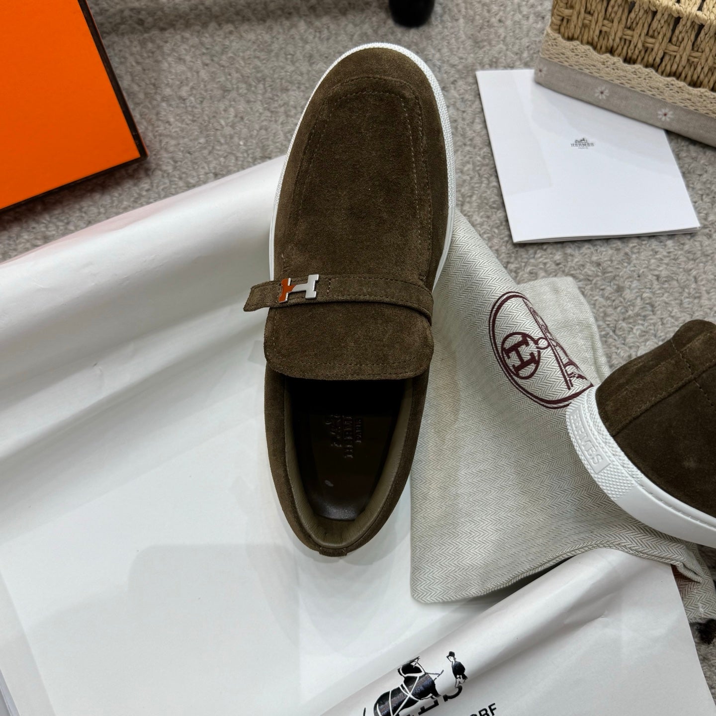 HM Job Loafers Dark Olive Green Suede 523220