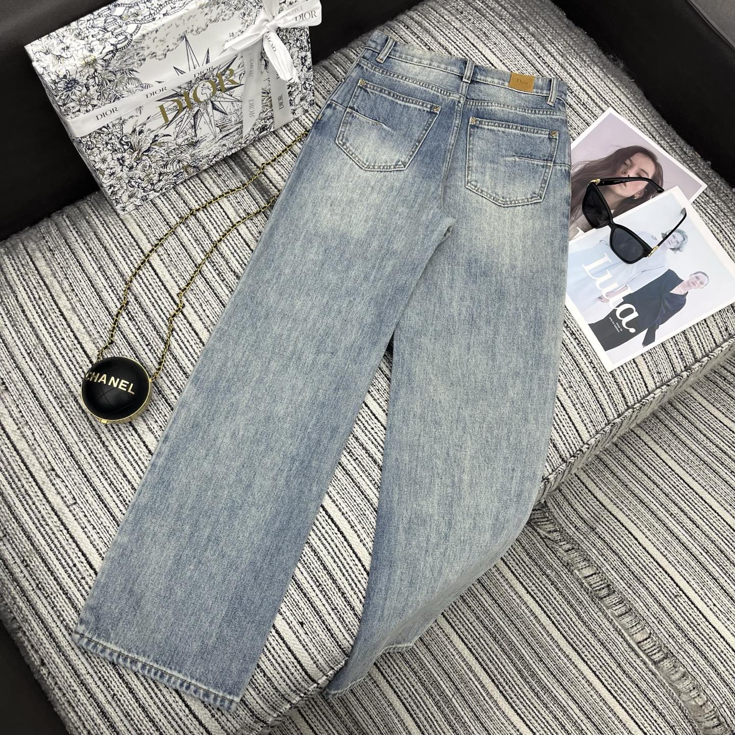 CD 26s Embroidered Flower Straight-Leg Jeans 344169
