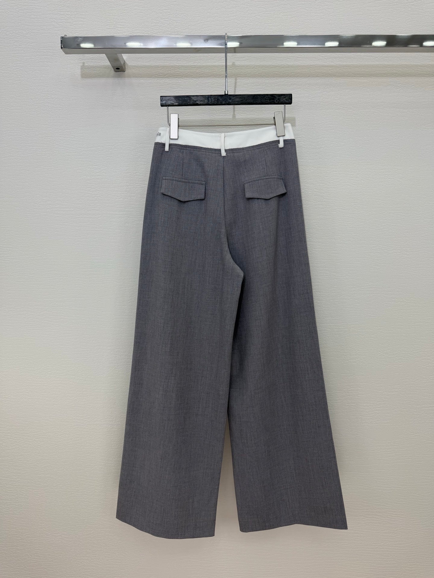 MM6 Curved Blade Cargo Pants Grey Cotton 387964