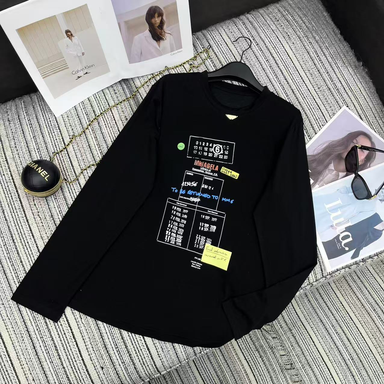 MM6 Letter Print Crew Neck Long Sleeve T-Shirt Black Cotton 387967