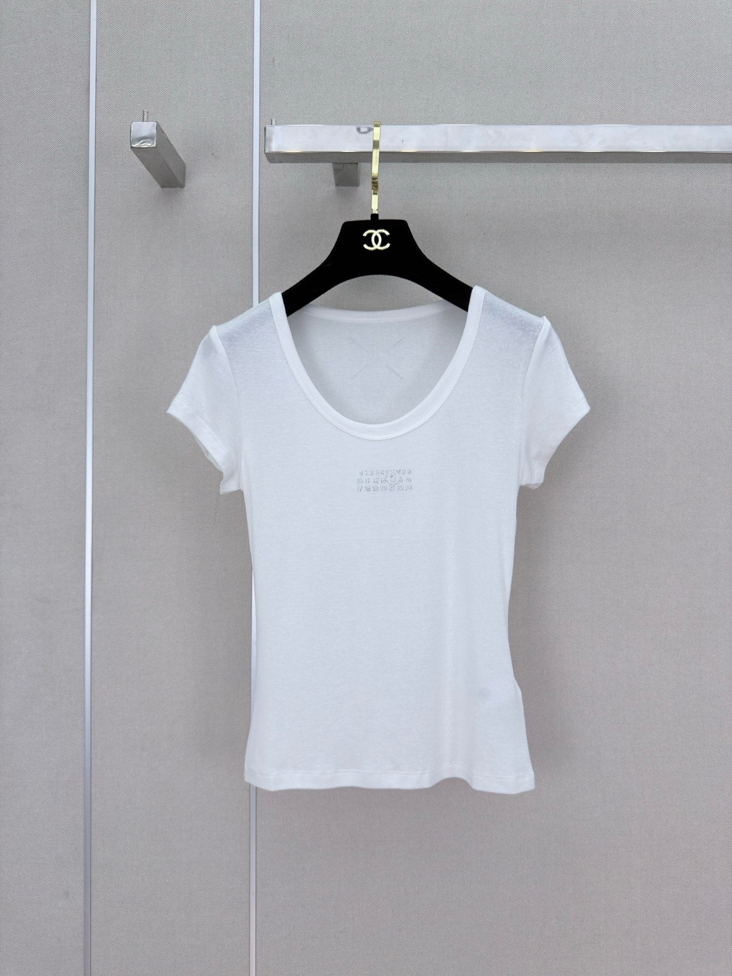 MM6 Rhinestone Letter Short-Sleeved T-Shirt White Cotton 387955