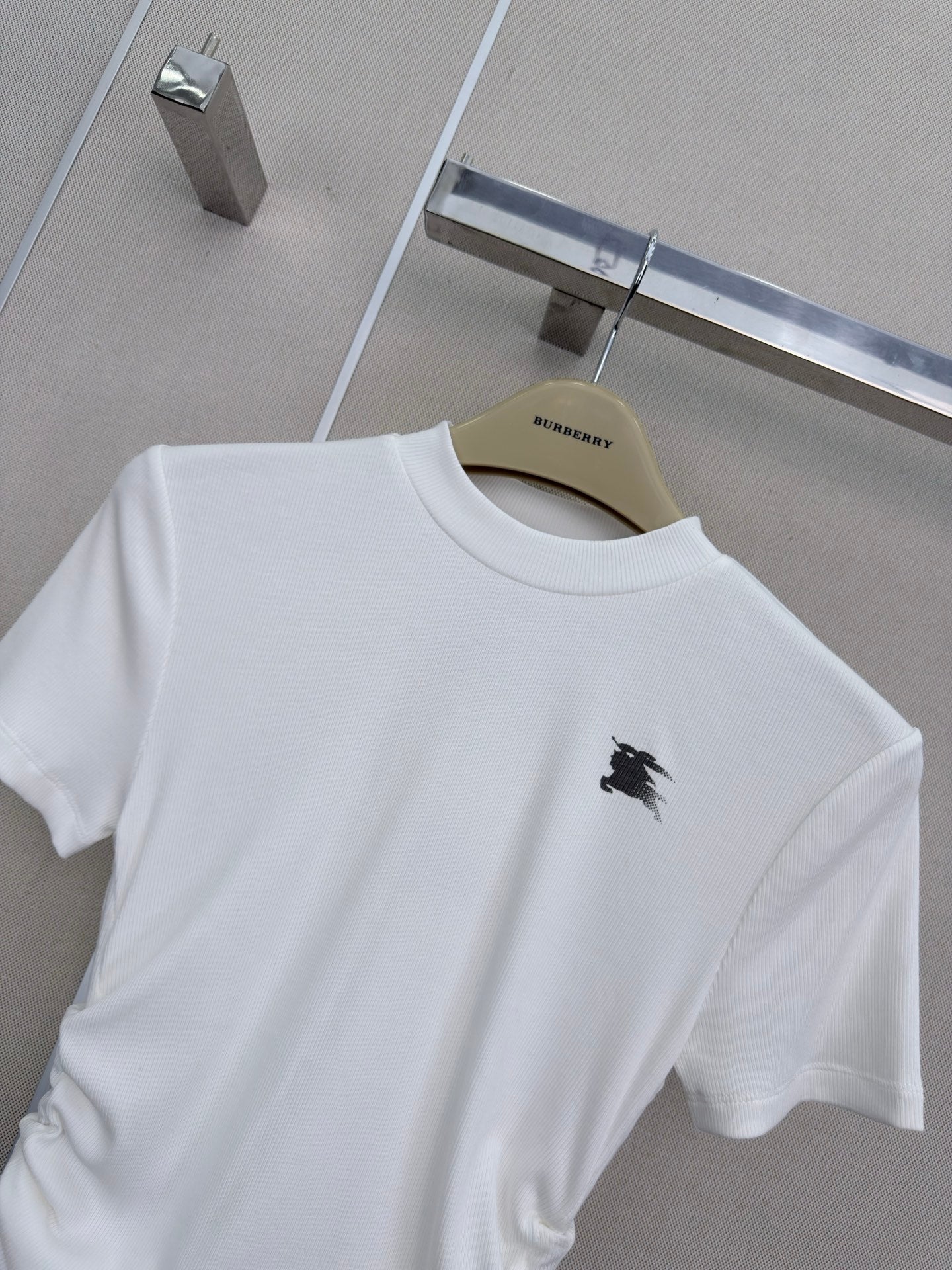 Burberry Equestrian Knight T-Shirt White Cotton