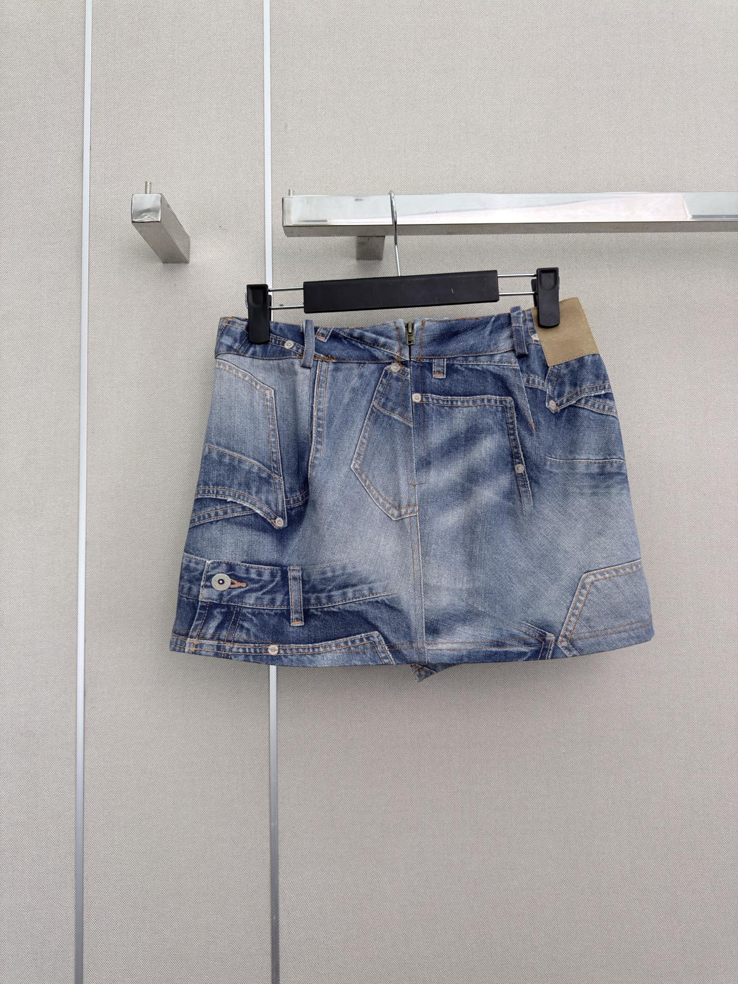 MM6 Printed Irregular Short Skirt Light Wash Baggy Denim 387958