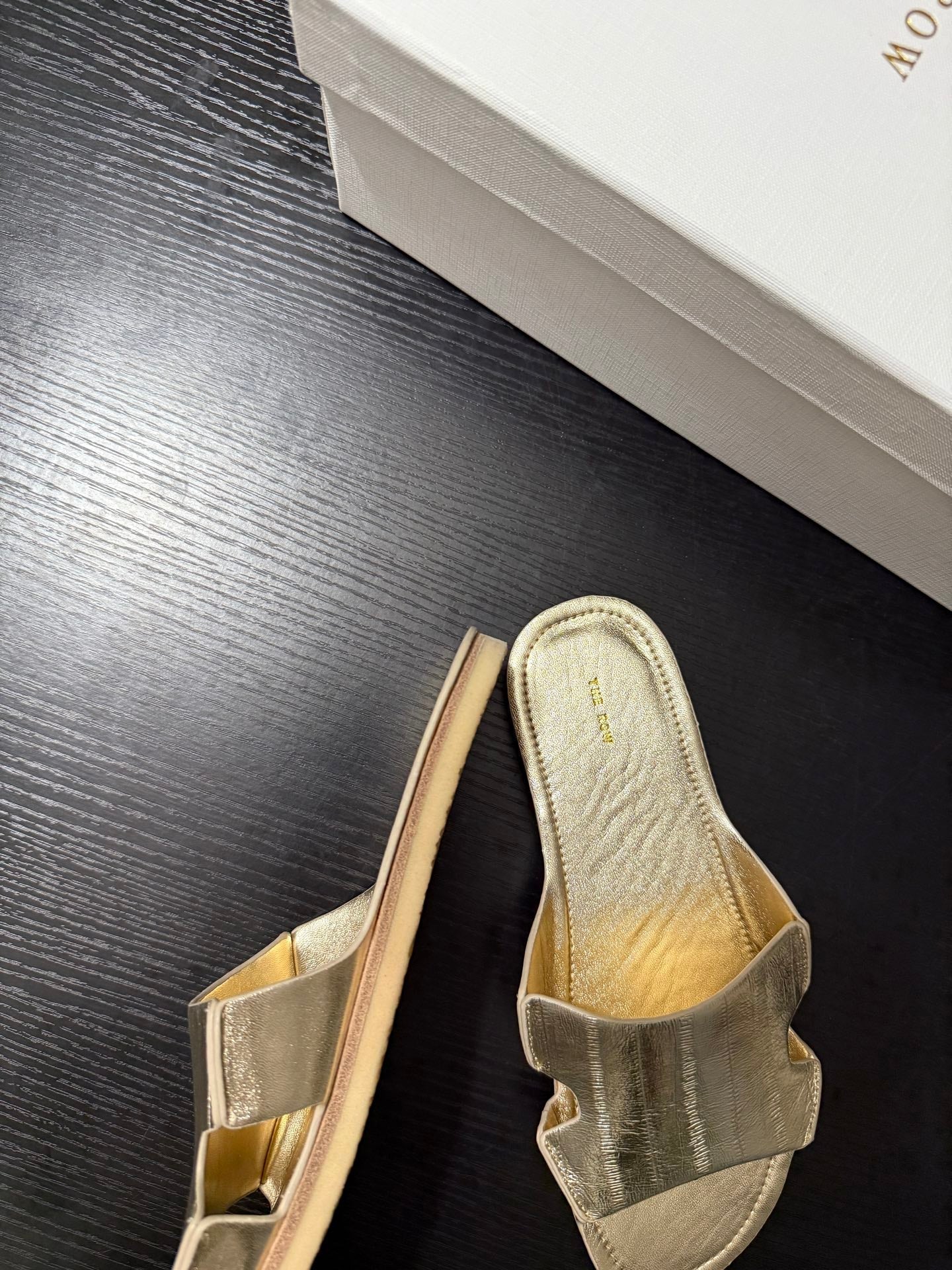 The Row Sandal Gold Metallic Cowhide 334156