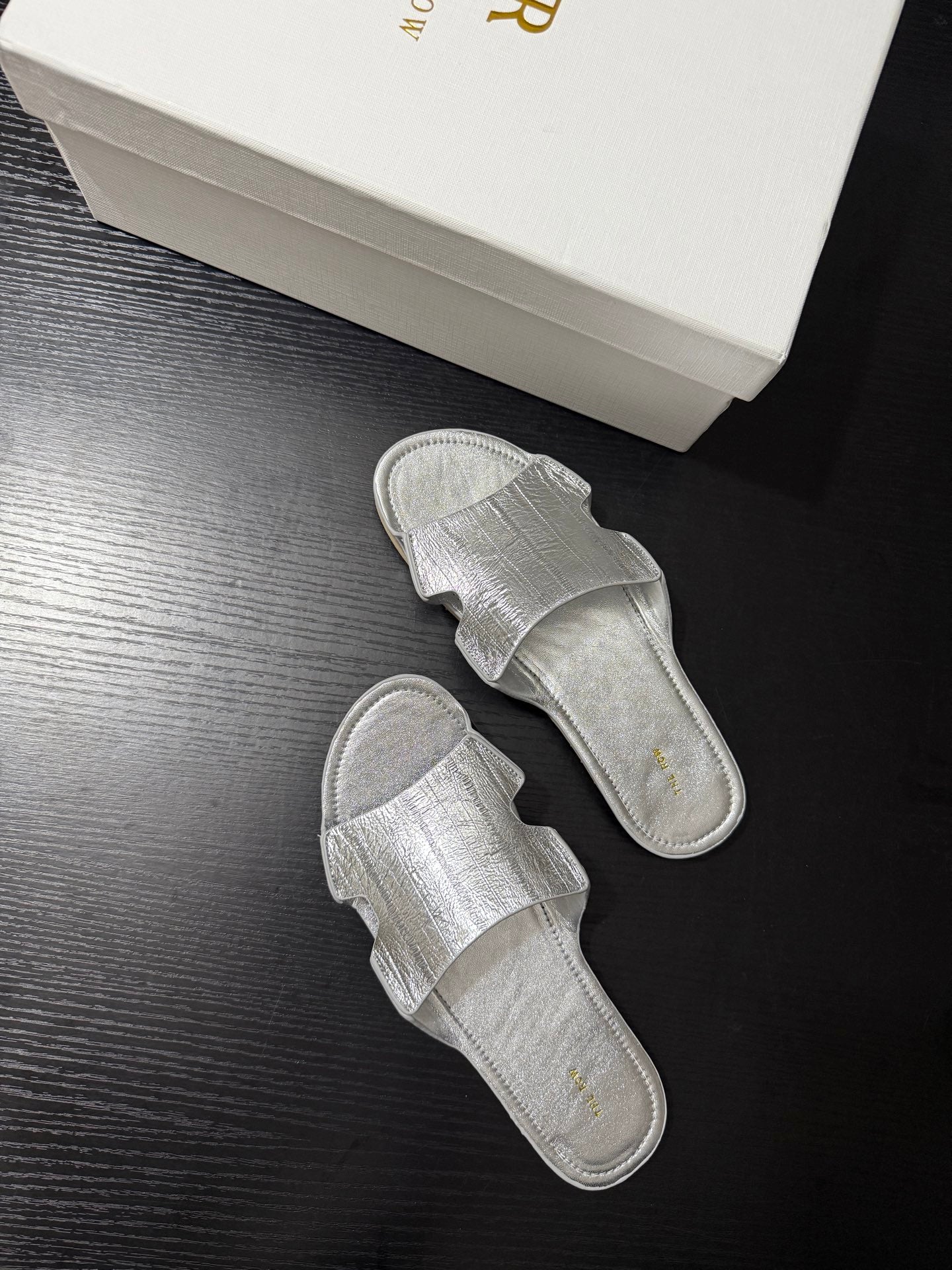 The Row Sandal Silver Metallic Cowhide 334157