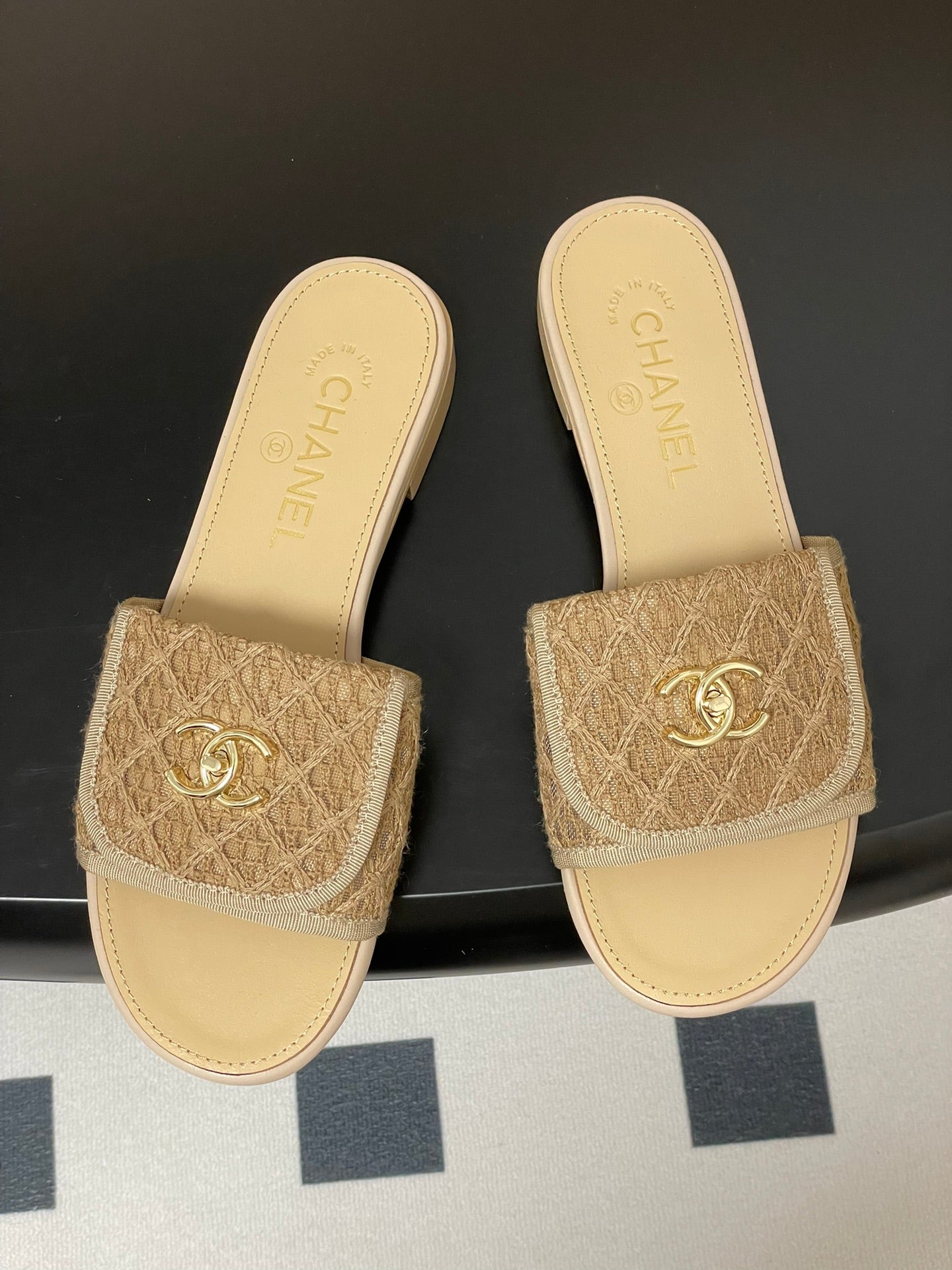 CC 25S Buckle Bag Mule Beige Lace Fabric and Sheepskin 247591
