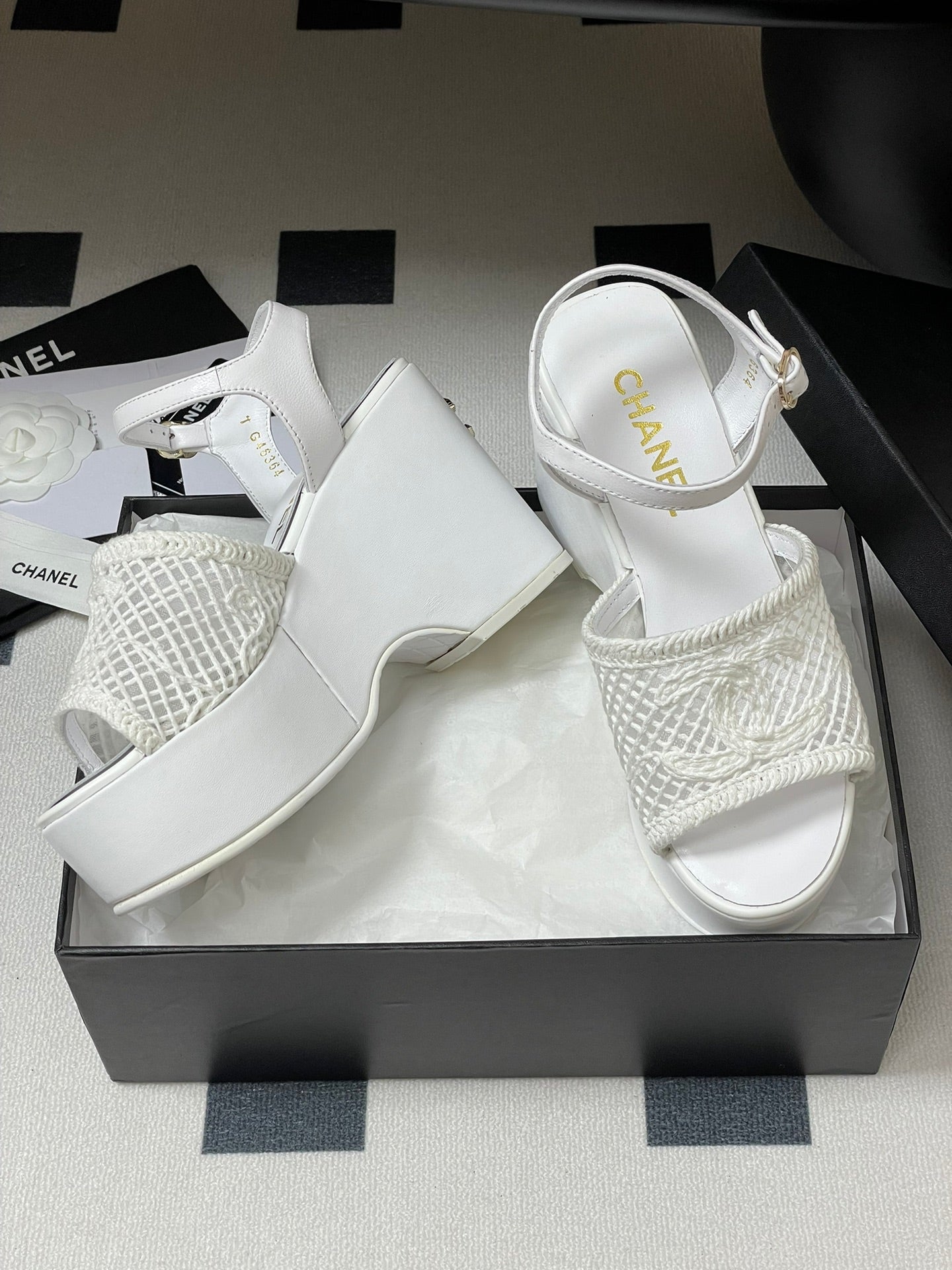 CC 25S Small Wedge Thick-Soled Sandal 10cm White Woven 247605