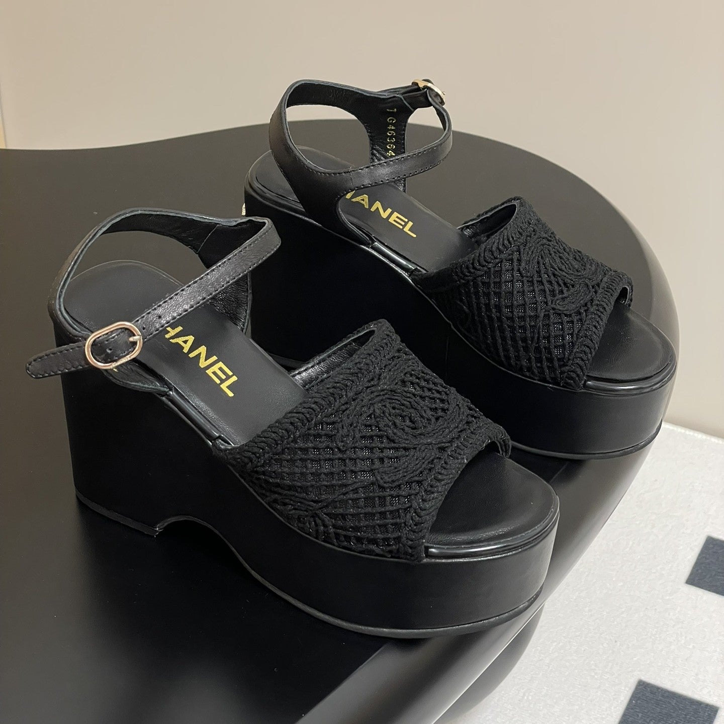 CC 25S Small Wedge Thick-Soled Sandal 10cm Black Woven 247606