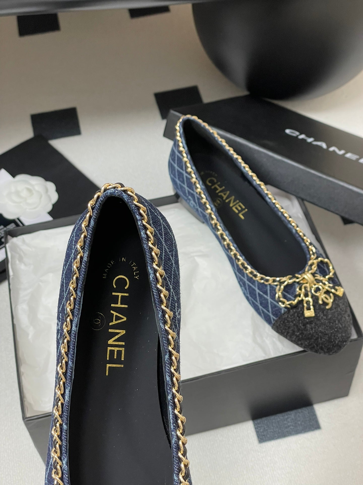 CC 25S 20mm Chain Bow Single Flat Dark Blue Denim Black Grosgrain 247658