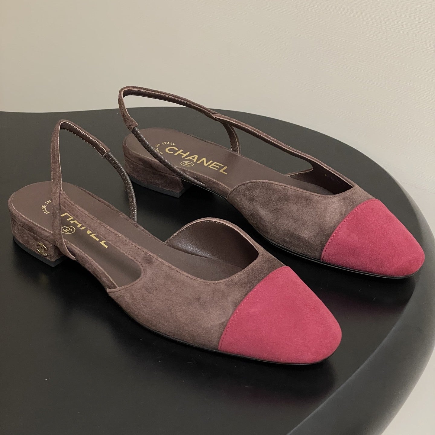 CC 25 SlingBack Flat 20mm Chocolate Dark Red Suede 393992