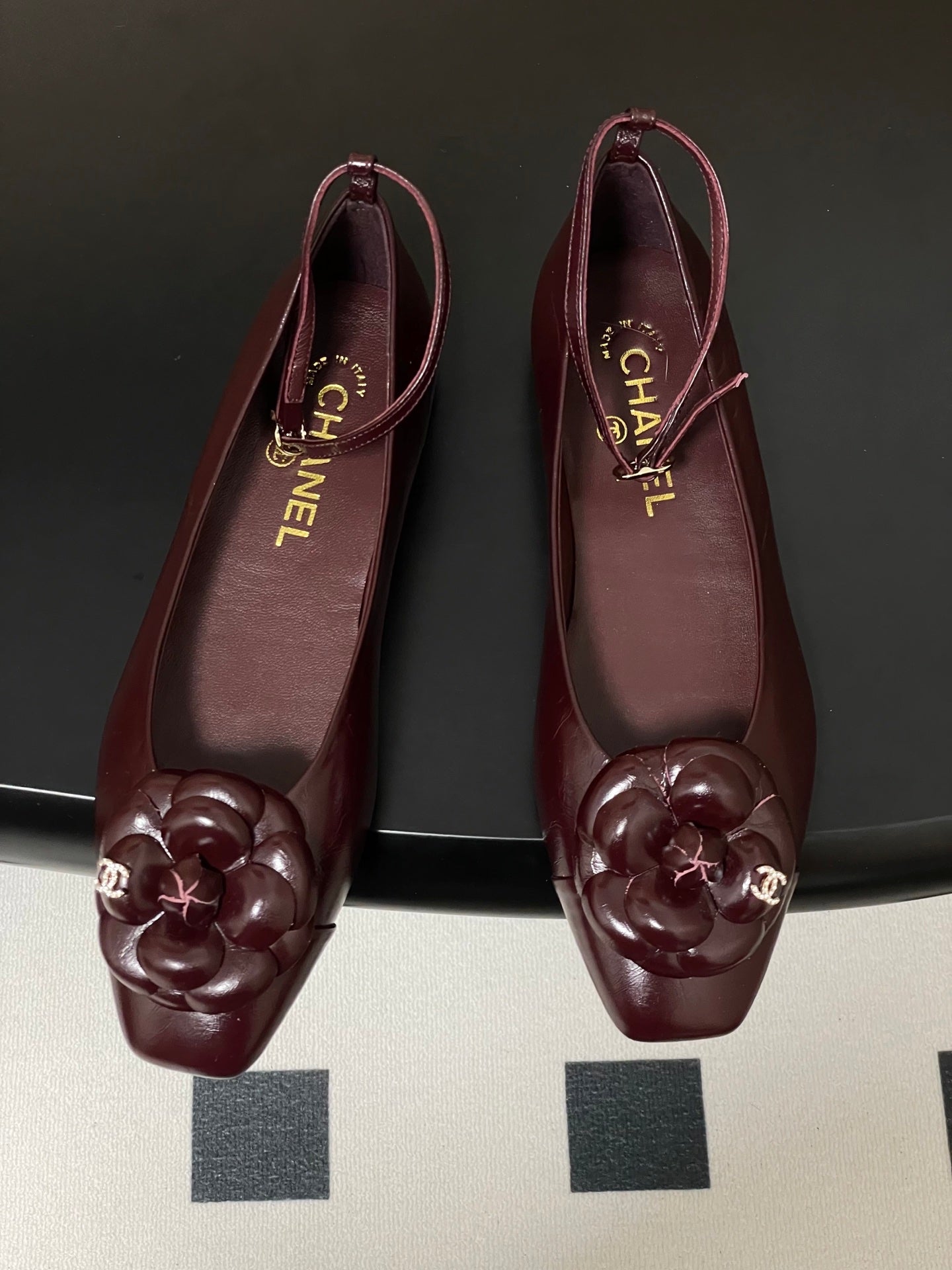 CC 25s Métiers d’art Ballet flats 10mm Burgundy Cowhide 413309
