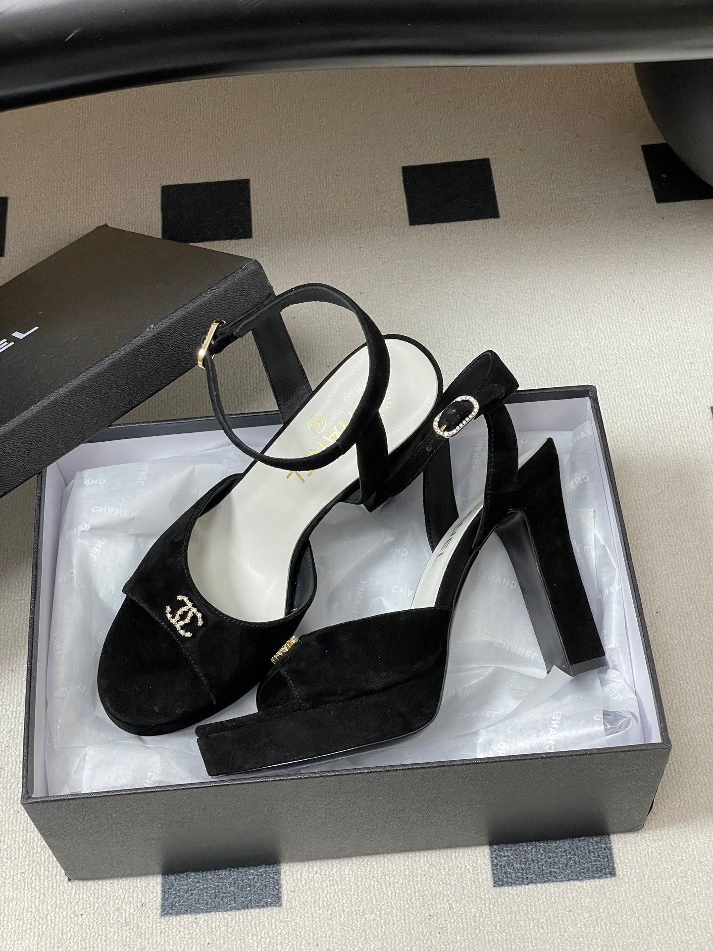 CC 26SS Platform Sandals 120mm Black Double C Sheepskin Suede 632574