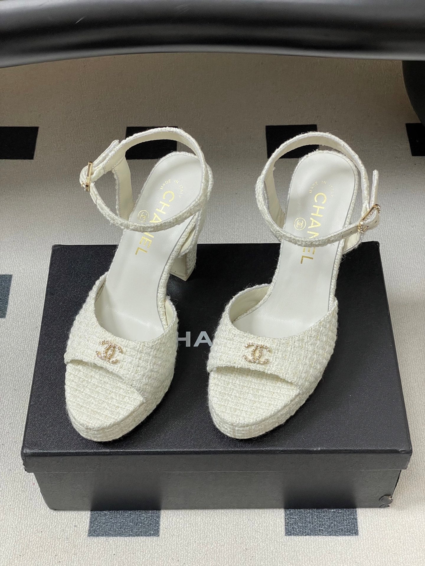 CC 26SS Platform Sandals 120mm White Double C Tweed 632569