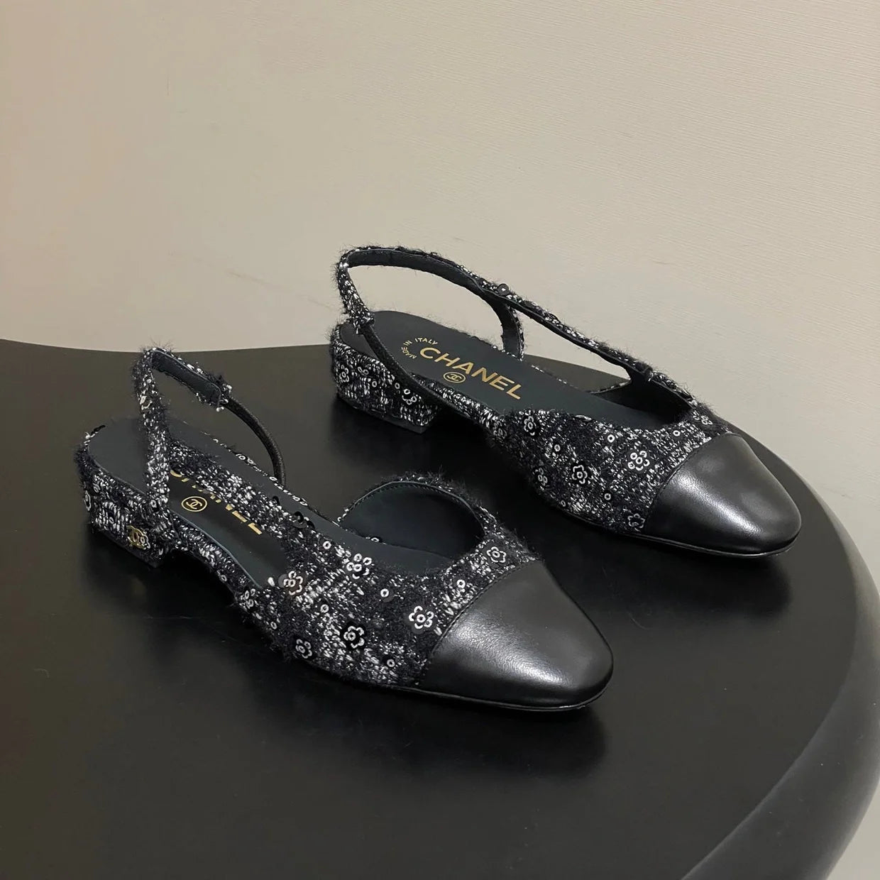 CC 26s Slingback Black Tweed Sheepskin 649420