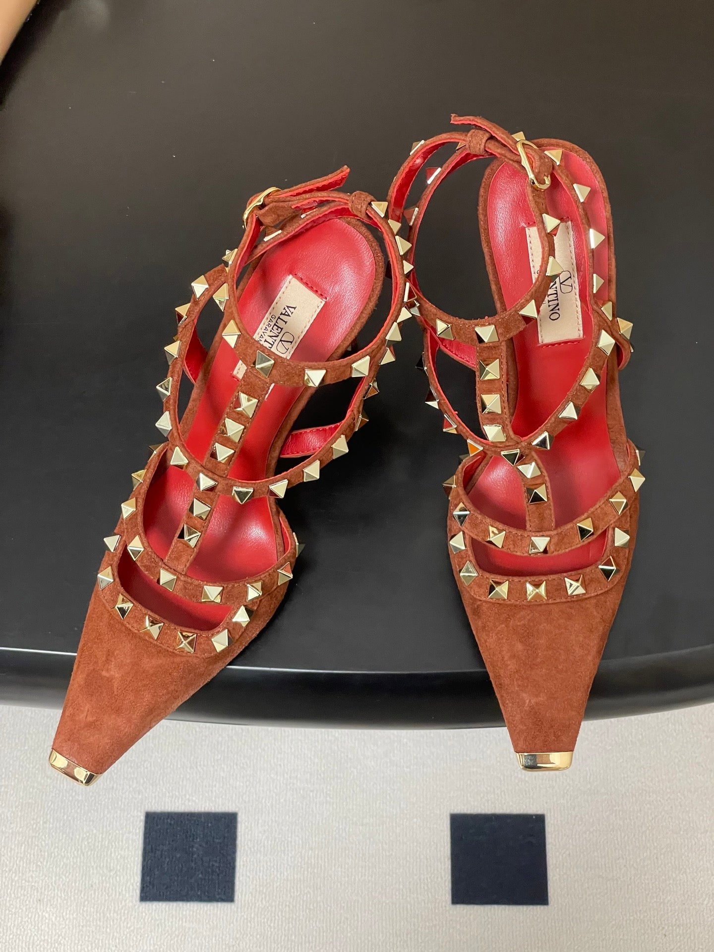 VT Rockstud Kidskin Pump 100mm Red Suede 835106