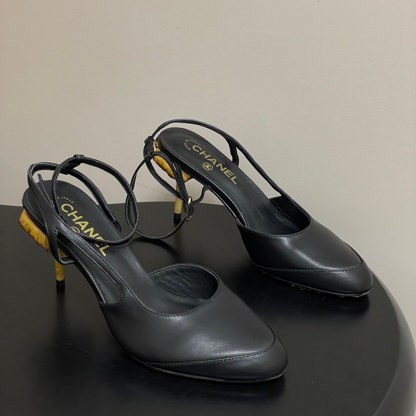CC 26s Slingback 8.5cm Black Leather 834723