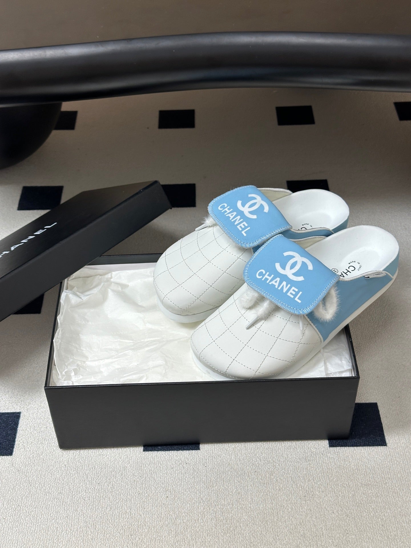 CC 26s Mules Blue White Quilted Leather Shearing 952554