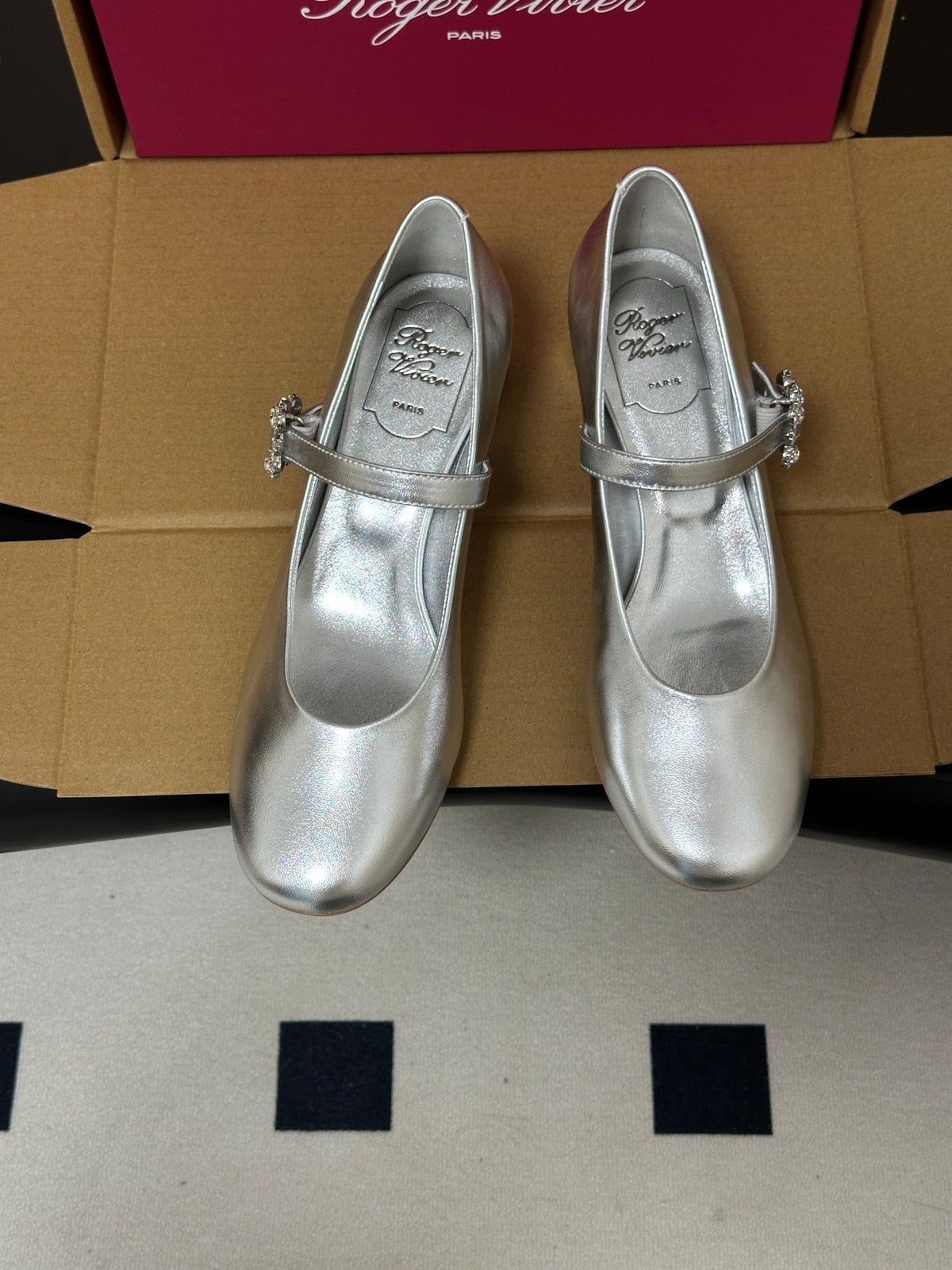 RV 26s Efflorescence Mary Jane Pumps 4.5cm Silver Metallic Leather 119460