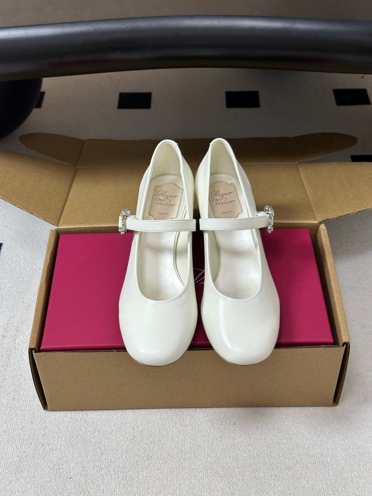 RV 26s Efflorescence Mary Jane Pumps 4.5cm White Leather 119462
