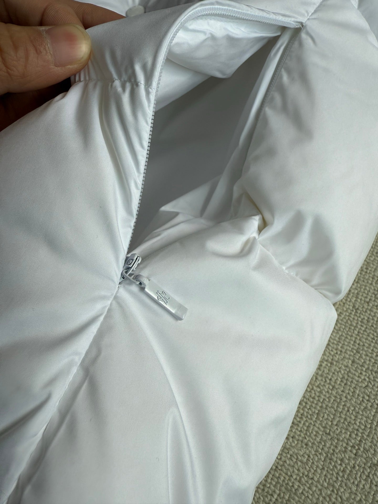MC 2025 Down Vest White Nylon