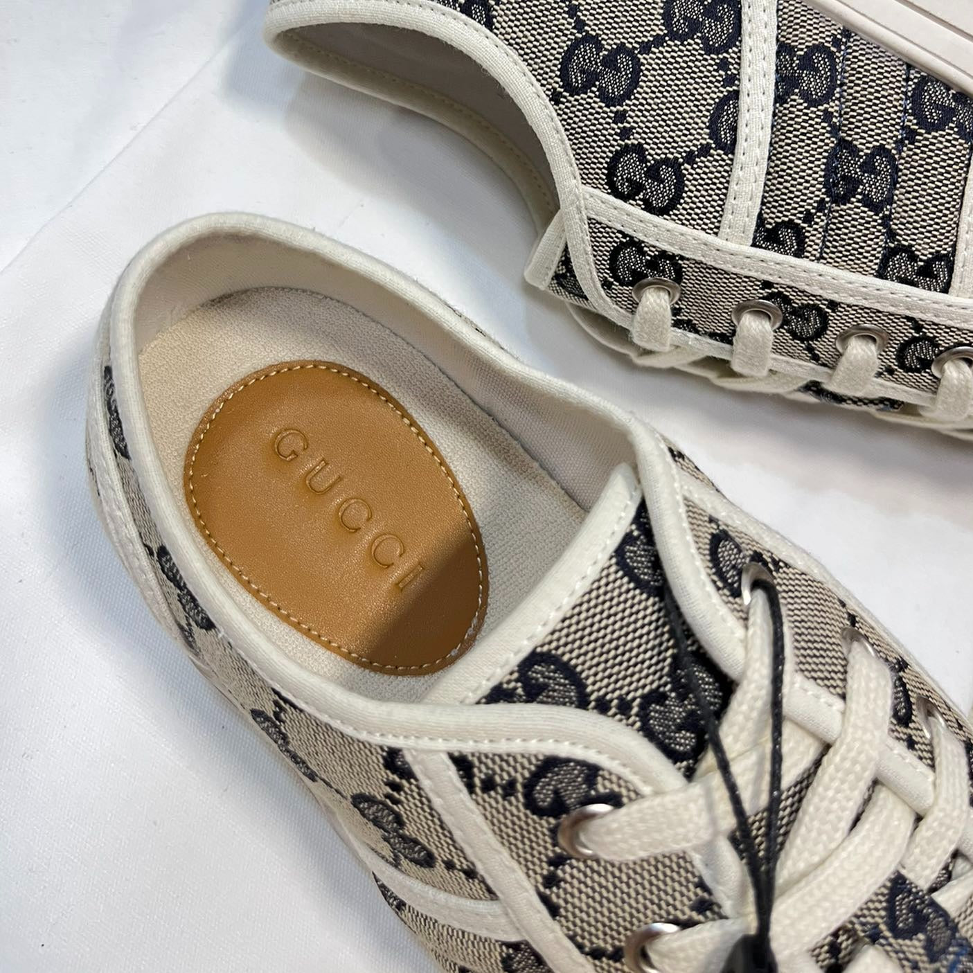 GG Sneaker Julio Canvas Sneakers Black Caro