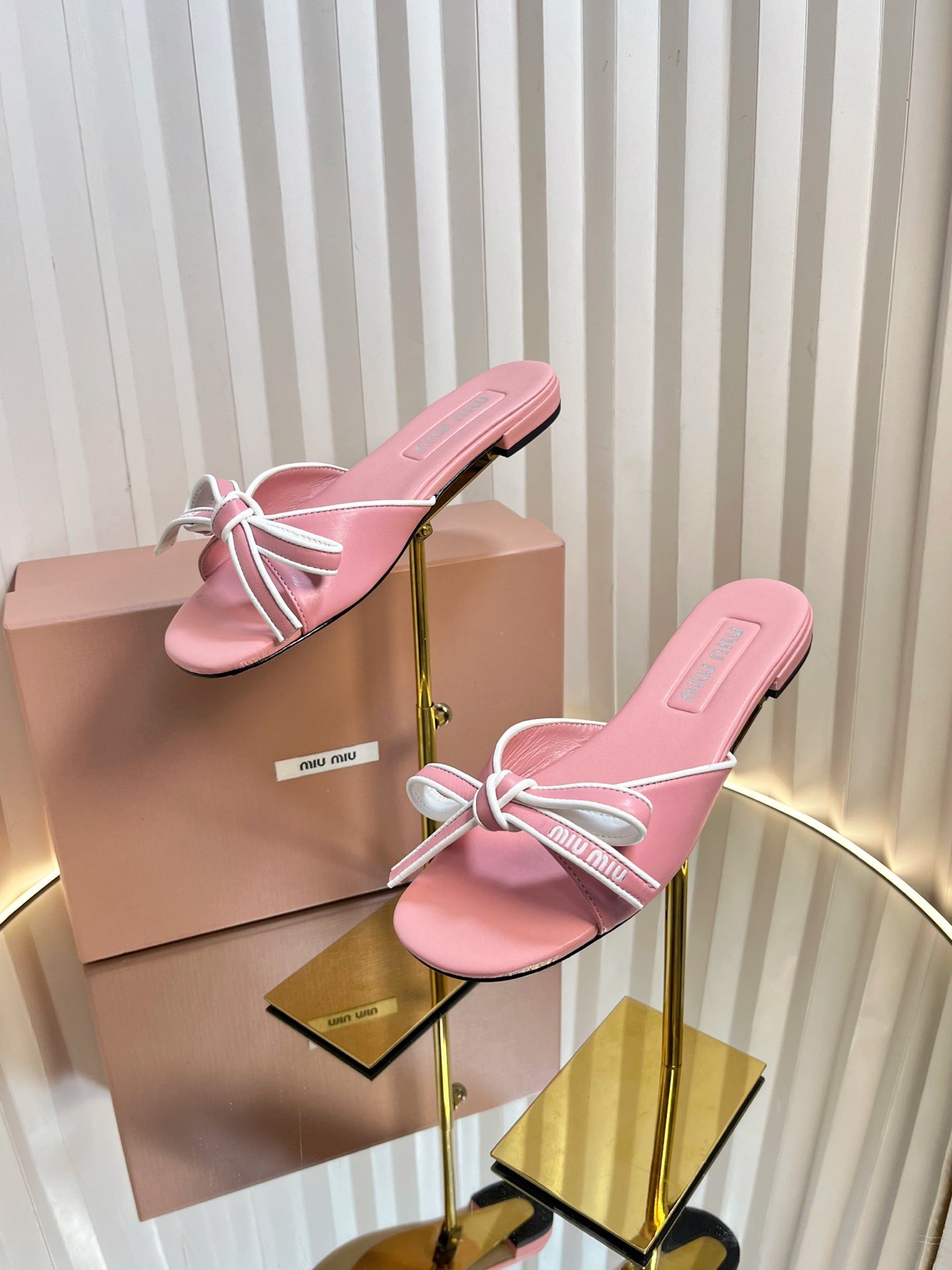 Miu 26s Bow Slippers Pink Leather 768203