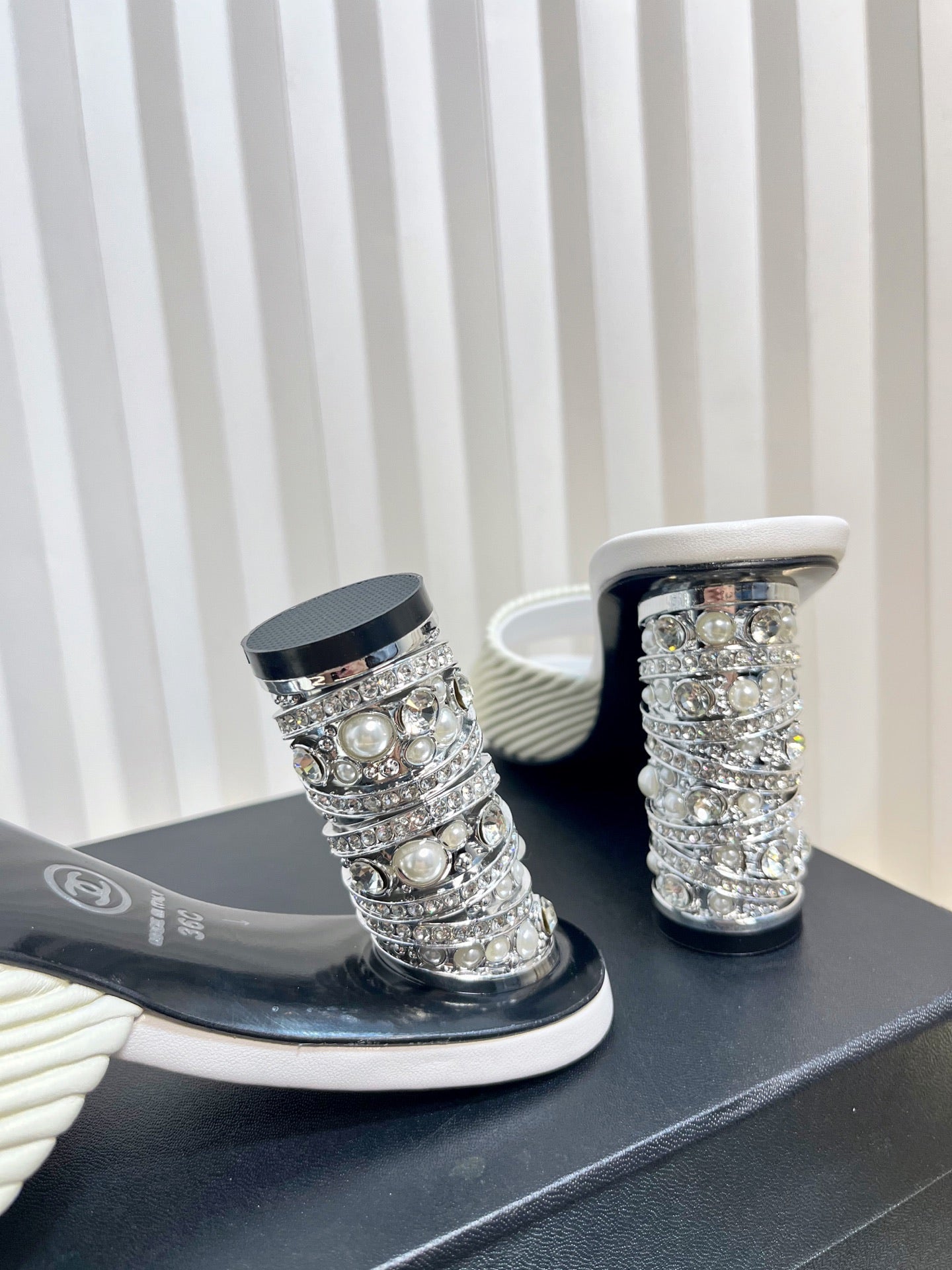 CC 26P Mule Sandals 8cm White Leather 767857