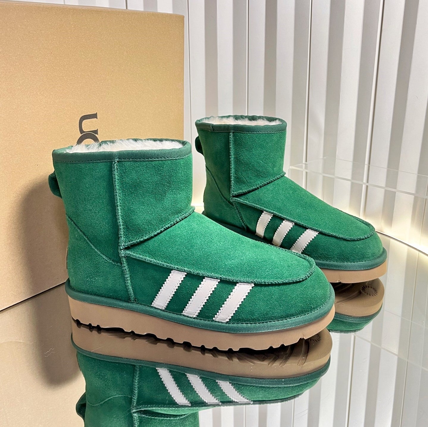 UGG x Adidas Boots Green Suede 548547