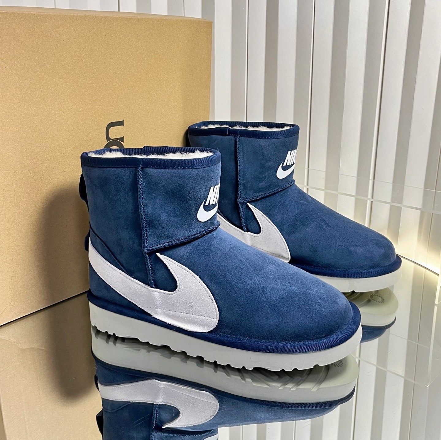 UGG x Nike Boots Blue Suede 548549