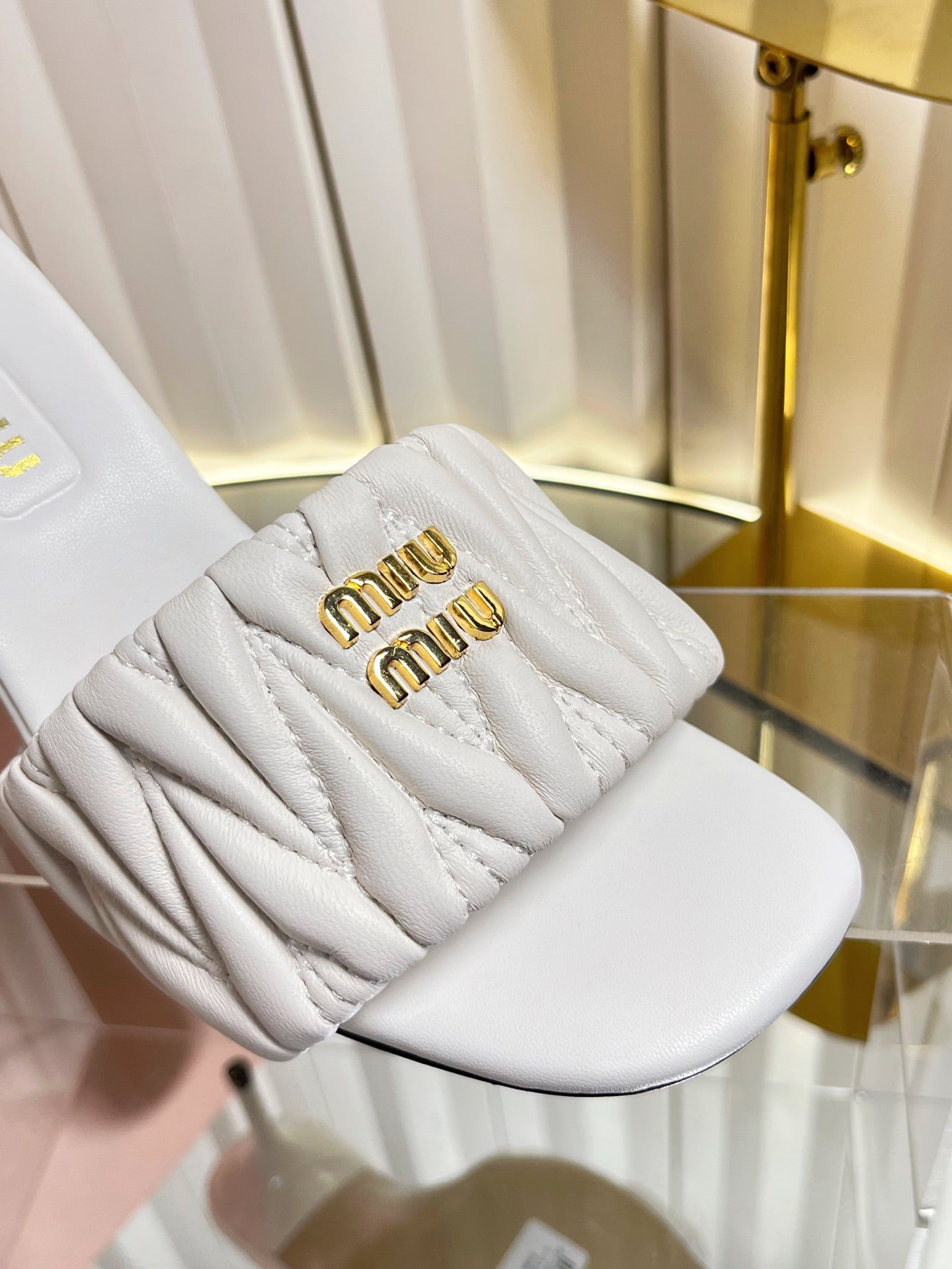 Miu 26s Padded Matelasse Mule Heels 85mm In White Calfskin Gold Hardware