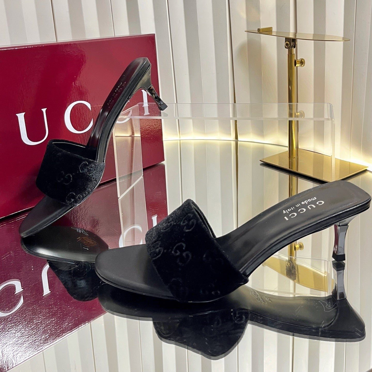 GG 26s Bombshell Sandal 5cm Black Velvet Leather 768154