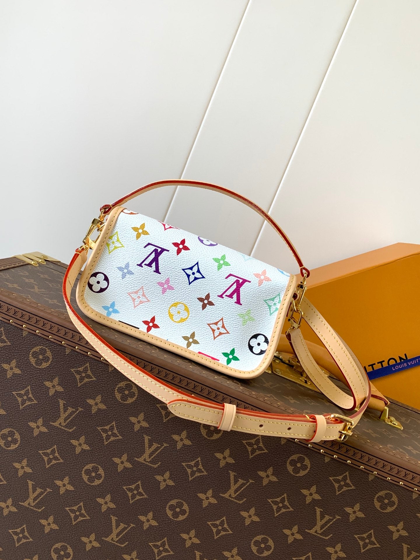 LV Nano Diane 19cm White Beige Monogram Canvas Cowhide