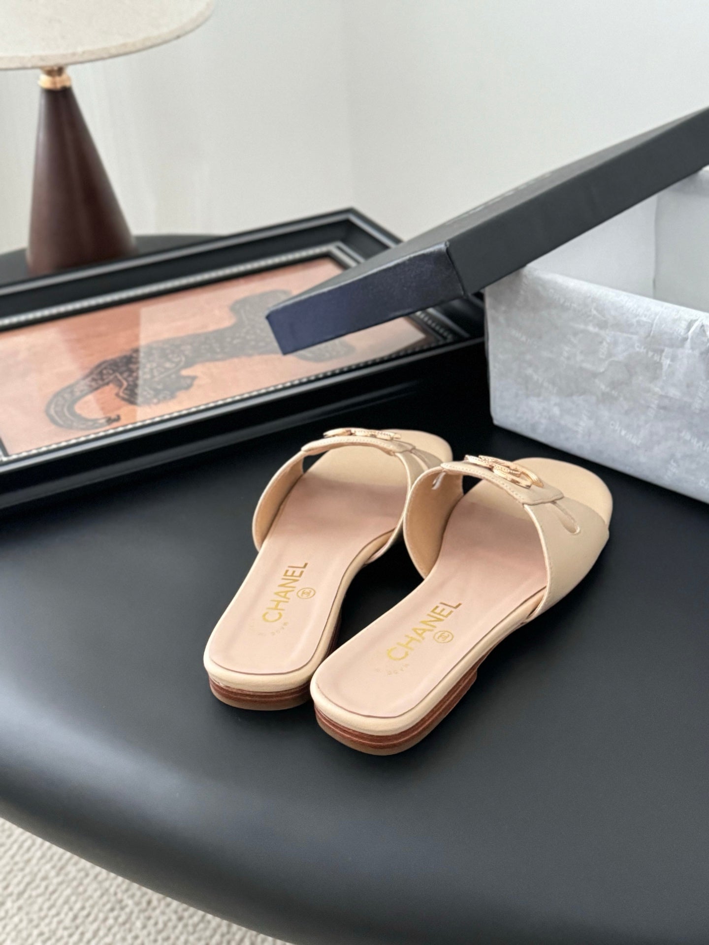CC 25 Slippers Beige Cowhide 305282