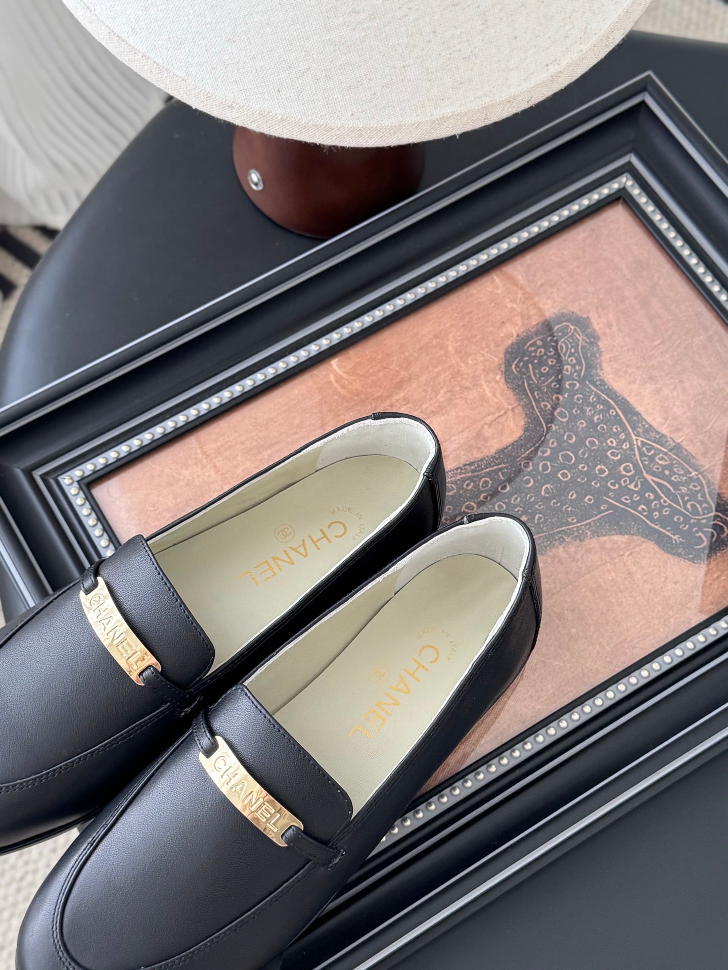 CC 25K Vintage Finition Main Loafers Black Calfskin 458641