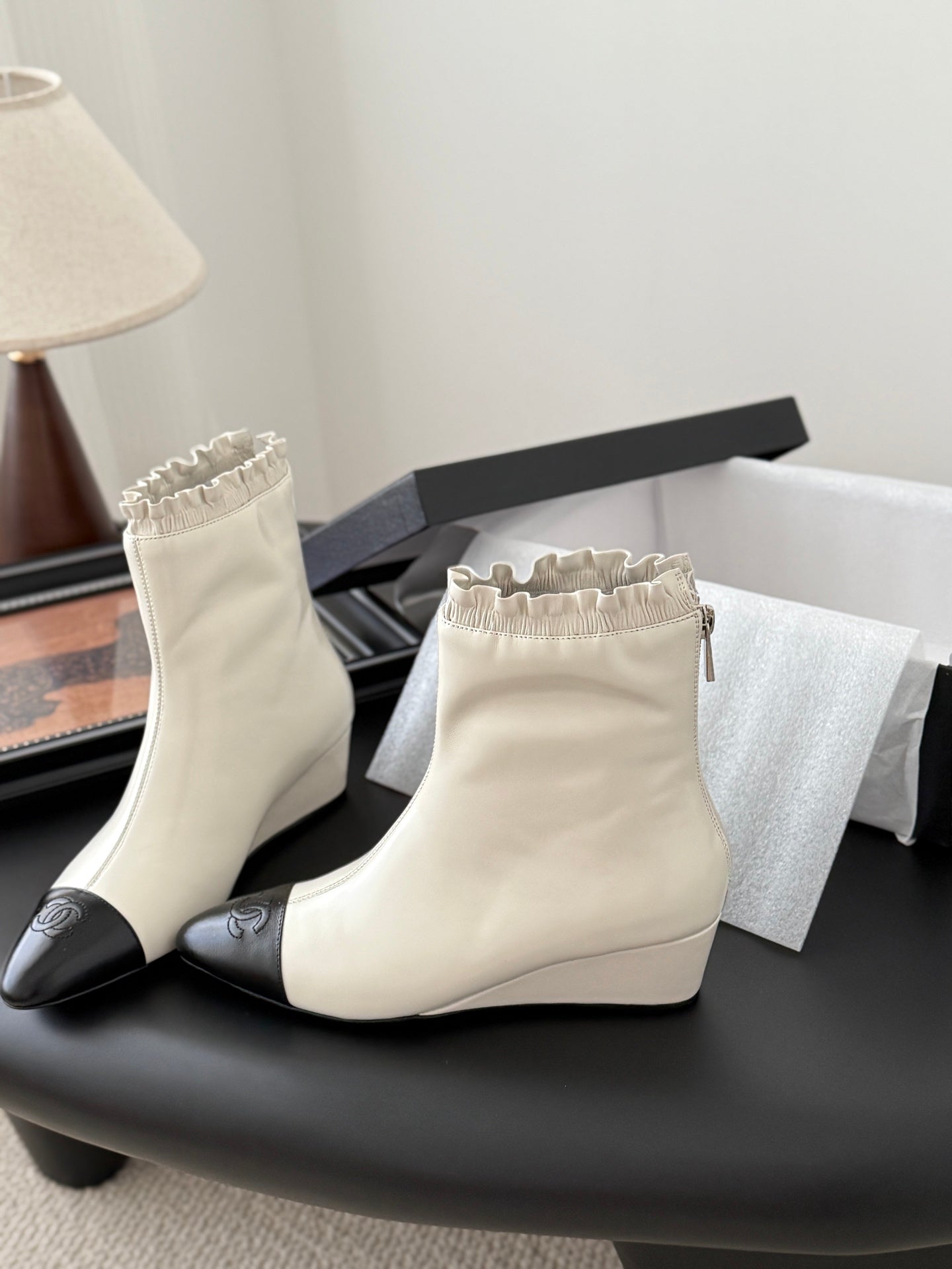 CC 25P Mary Jane Boots Black White Sheepskin 458771