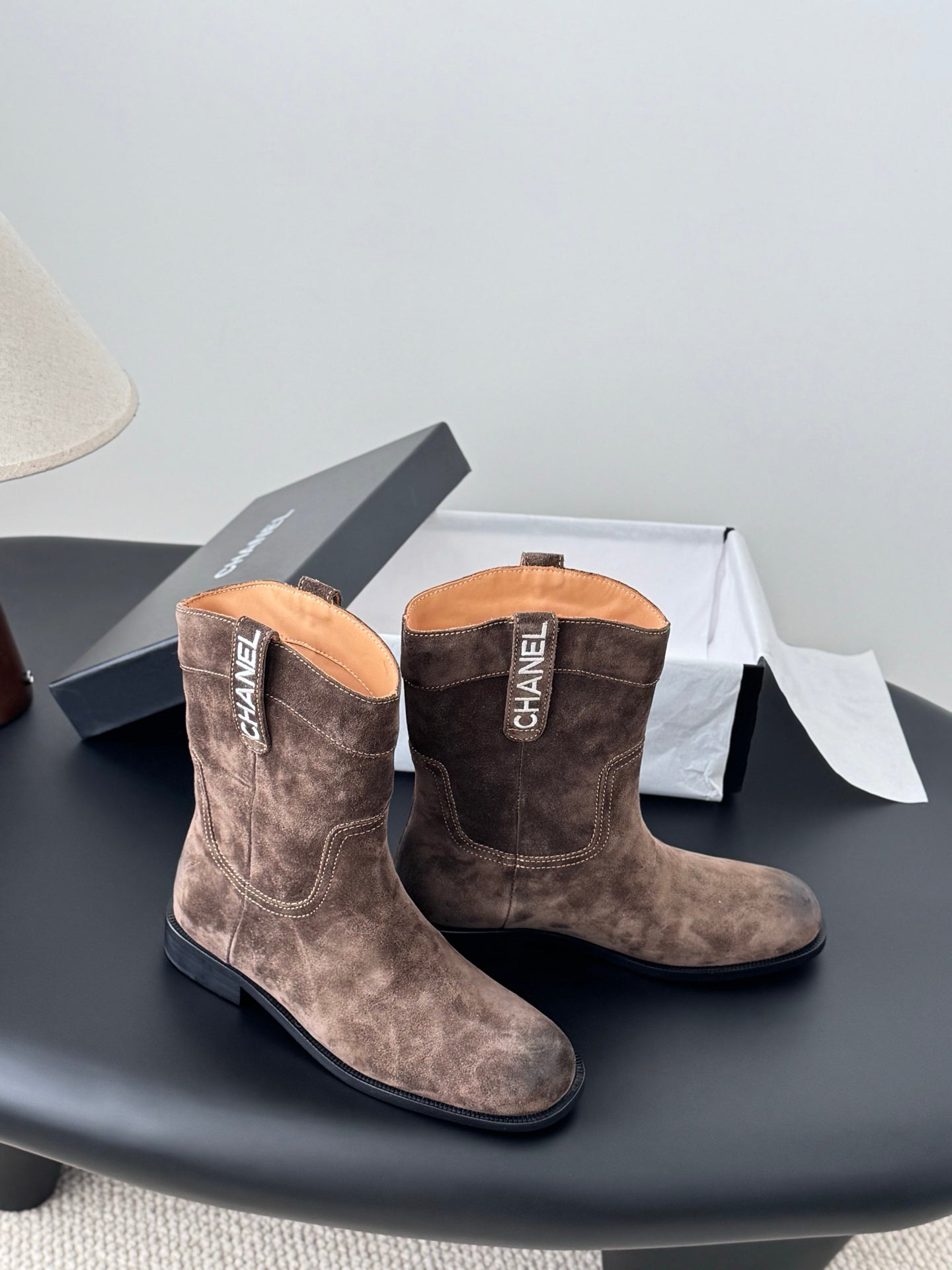 CC 25A Métiers d'Art Ankle Boots Coffee Suede 540761