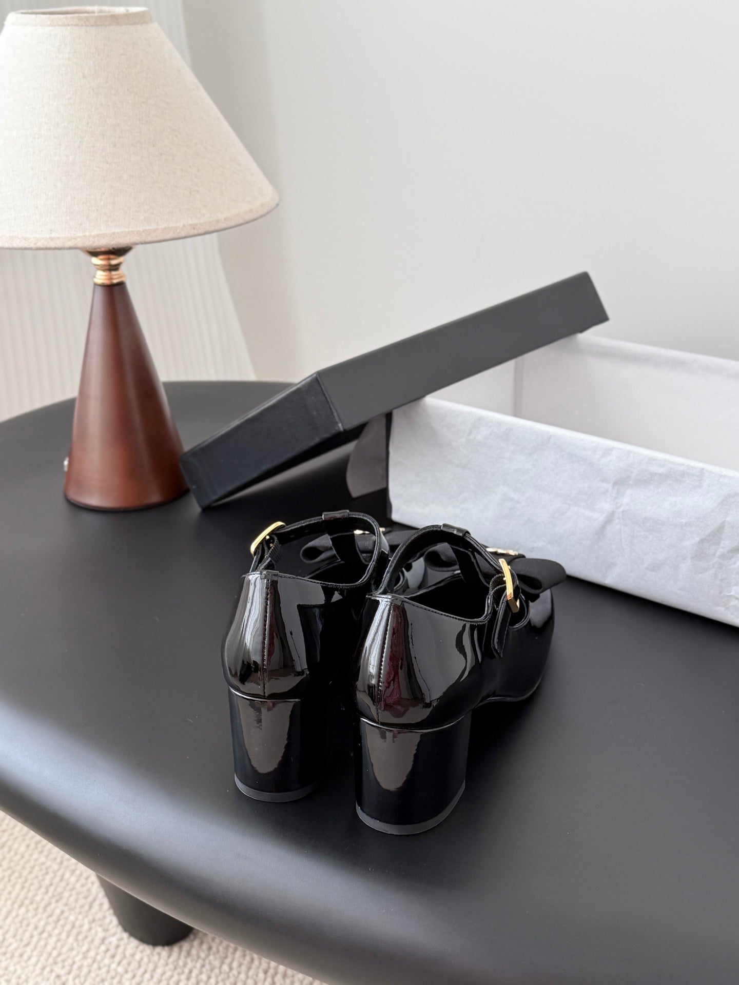 CC 25k Backpack Buckle Shoes Black Patent Leather 540838