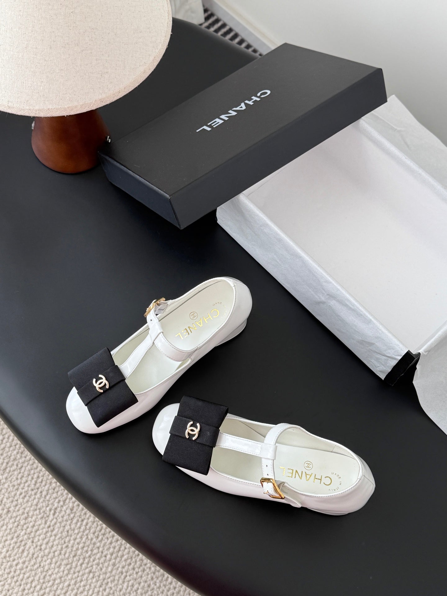 CC 25k Backpack Buckle Shoes White Patent Leather 540839