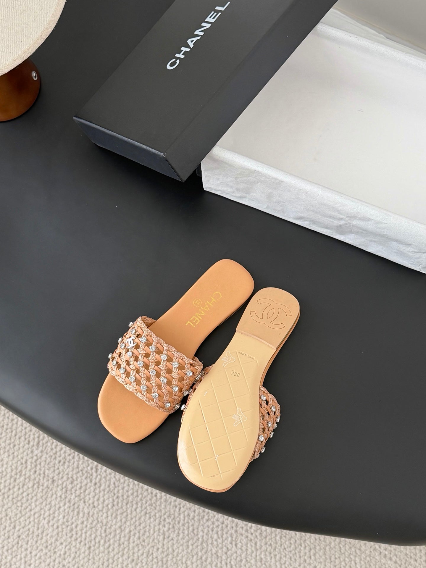 CC 26SS Slipper Beige Woven Lambskin 670626