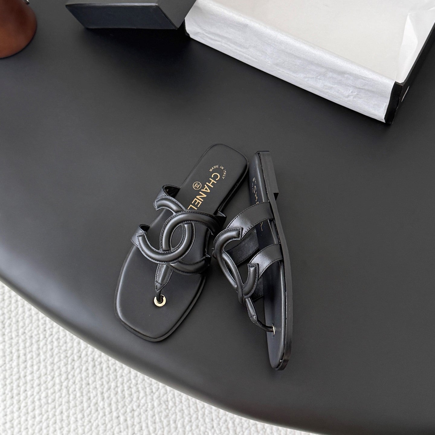 CC 26s Flip-Flops Black Lambskin 761305