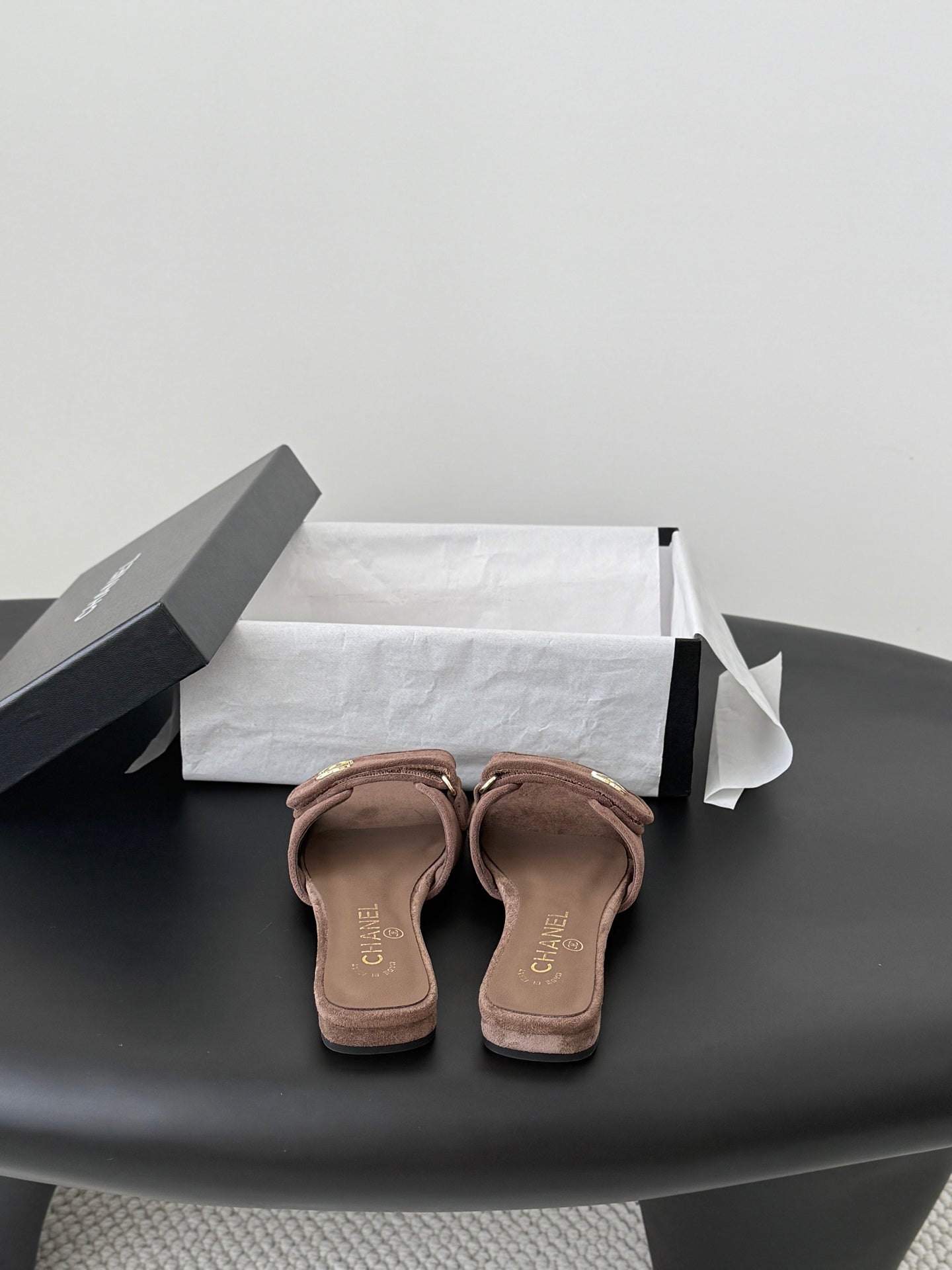 CC 26s Buckle Slippers Coffee Suede 829742