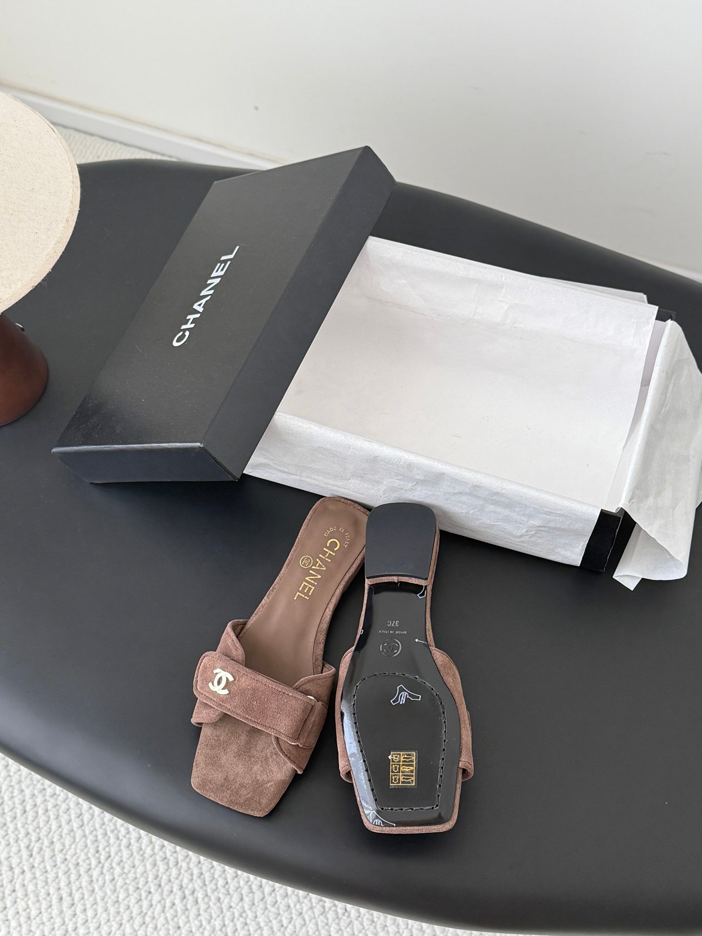 CC 26s Buckle Slippers Coffee Suede 829742