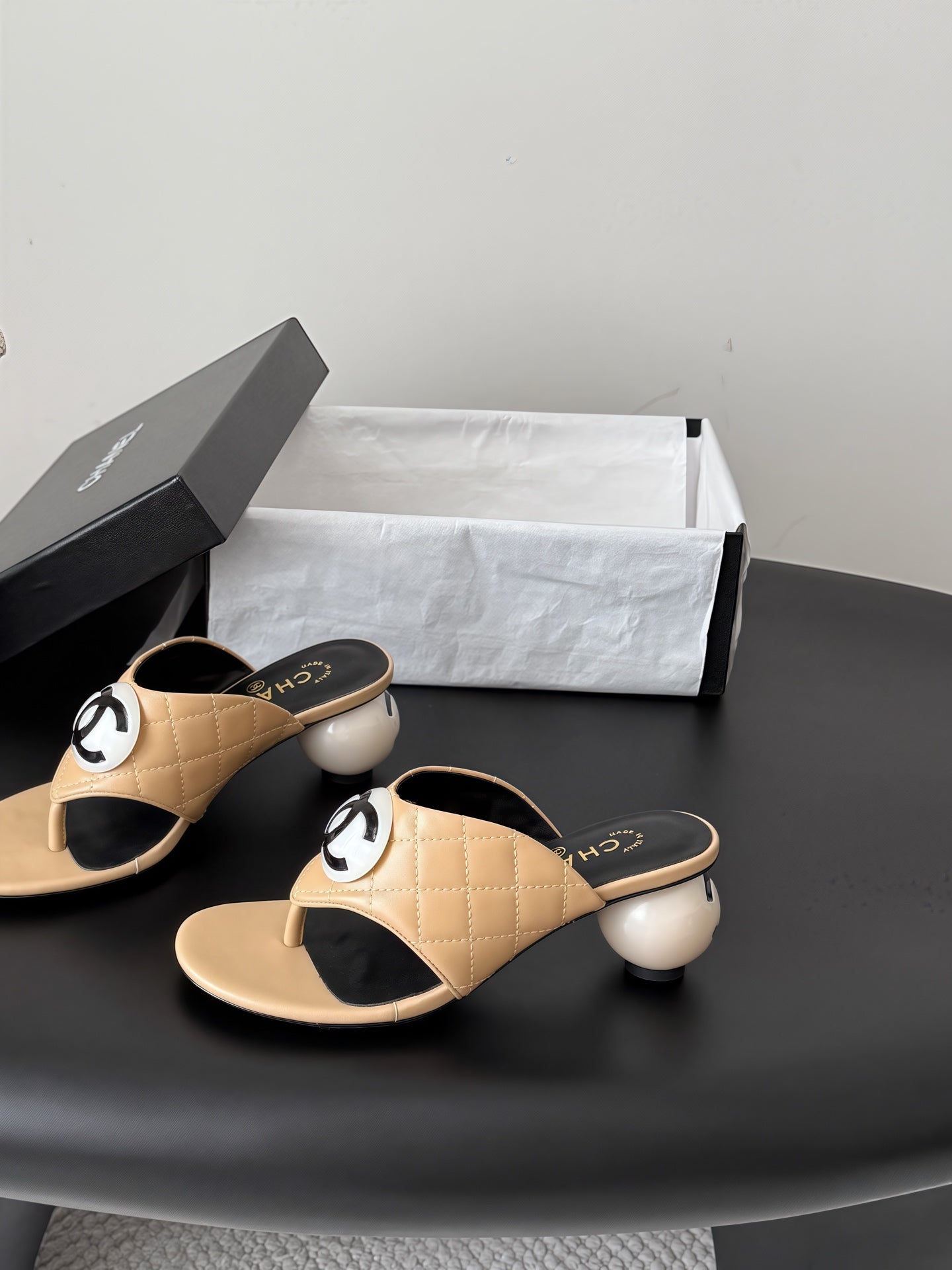 CC 26s Thong Sandals Spherical Heel Beige Sheepskin 964992
