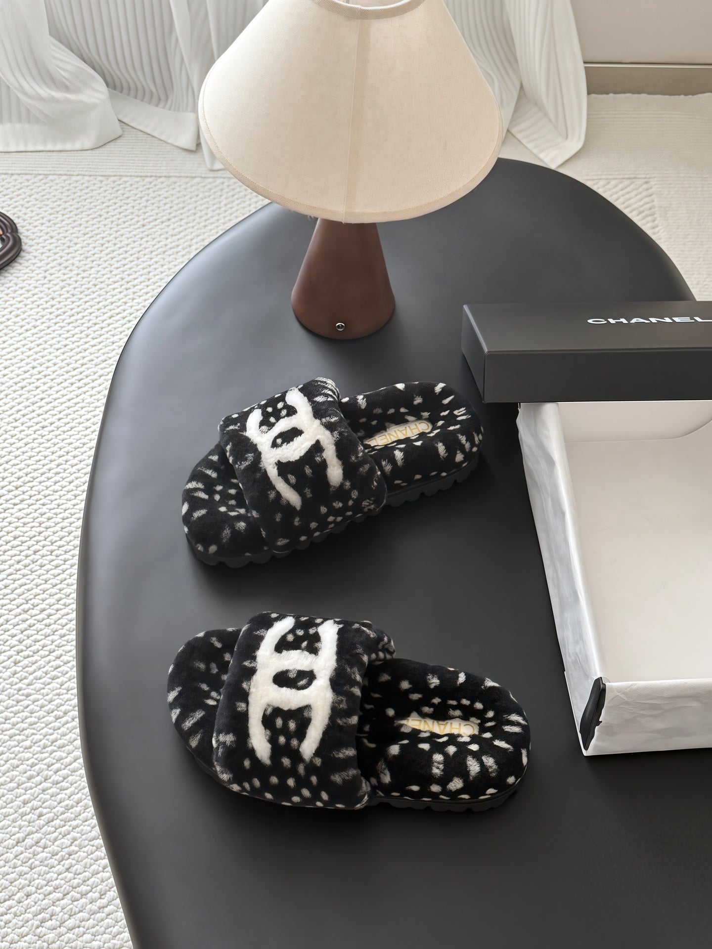 CC 26s Slides Black White Dalmatian Print Shearling 969710
