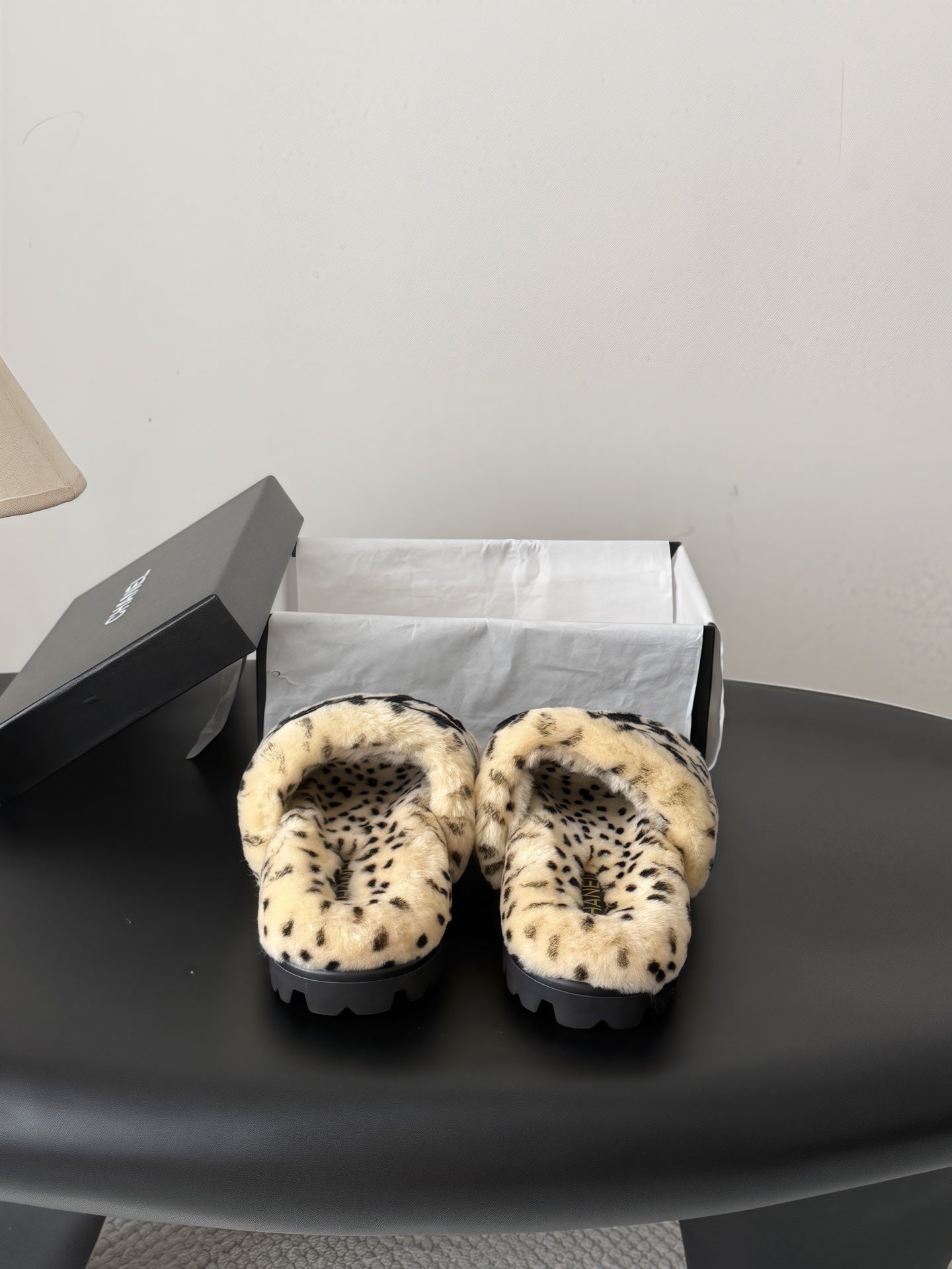 CC 26s Slides Black Beige Dalmatian Print Shearling 969713