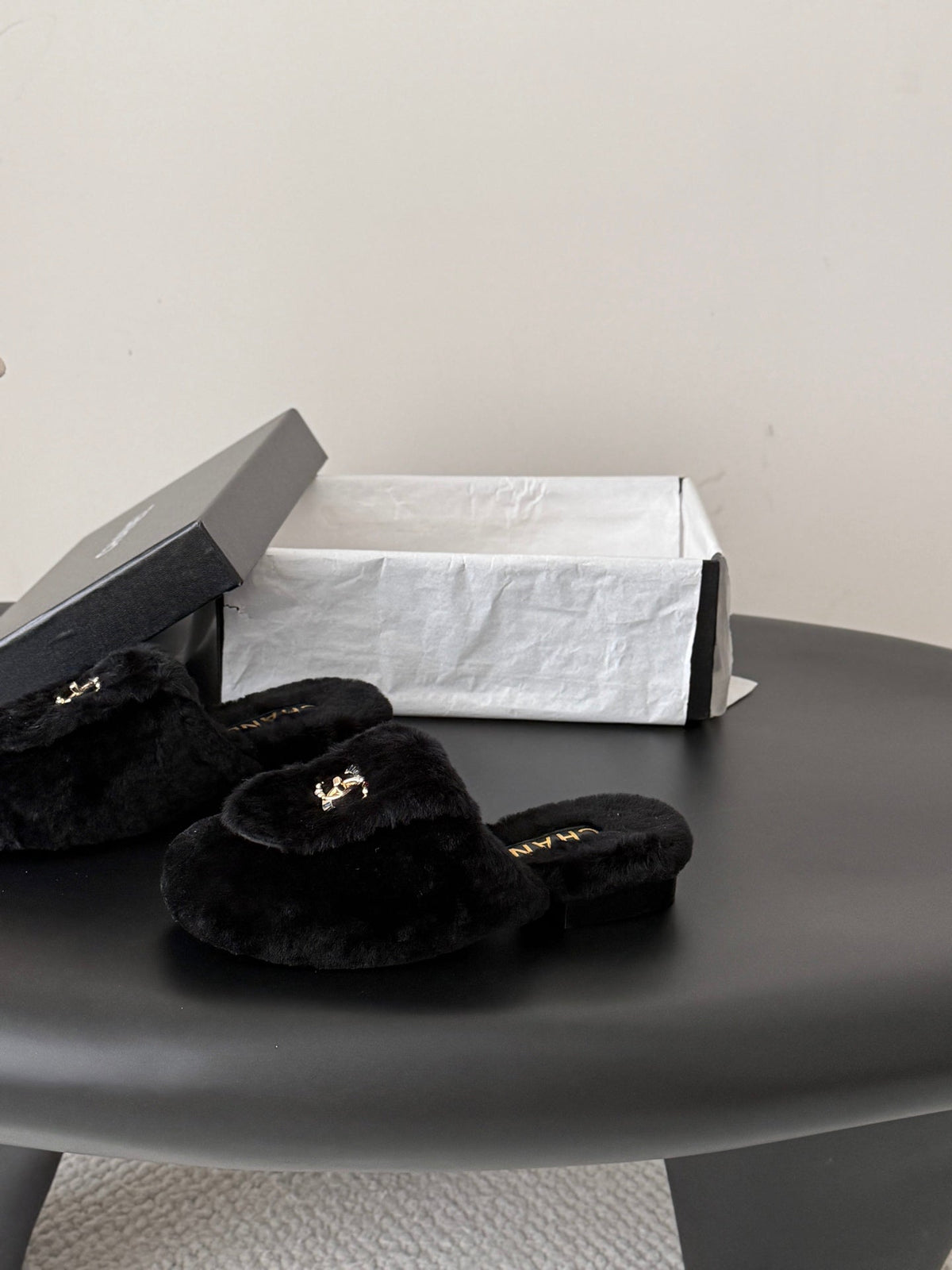 CC 26s Shearling Mules Black Gold 127705