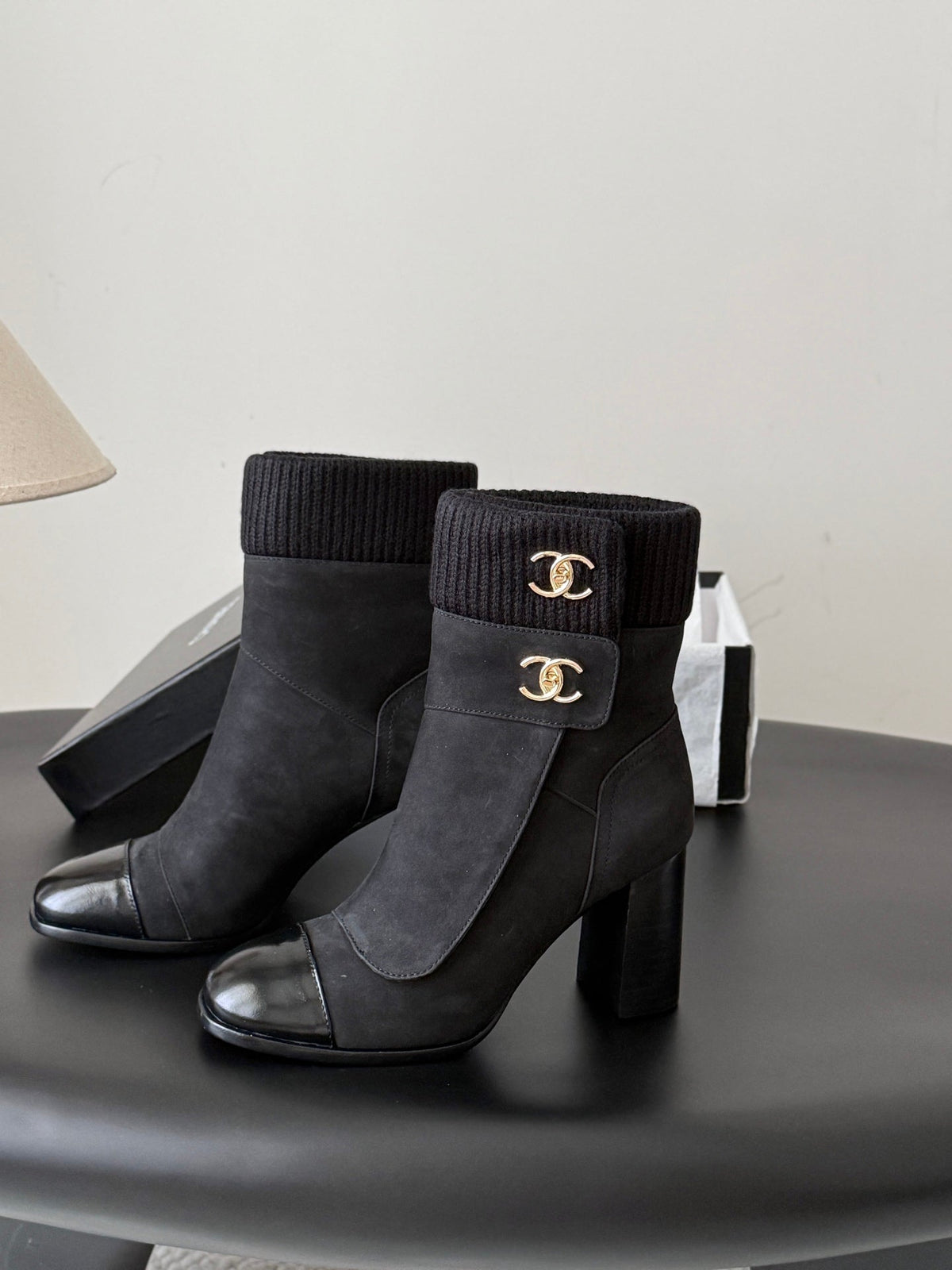 CC 26s Ankle Boots Black Black Knit Cuff Suede 127792